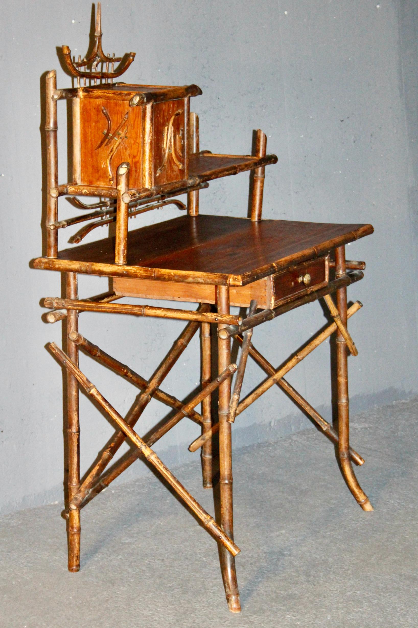 Charming bamboo desk For Sale 4