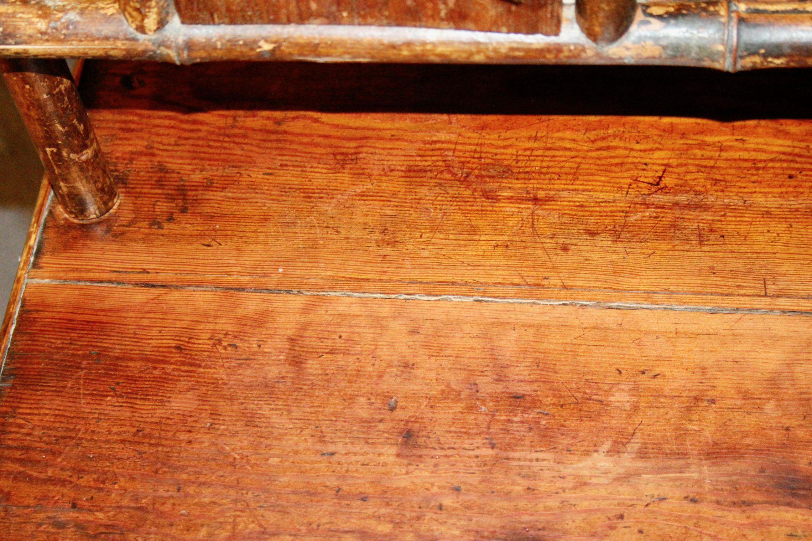 Bamboo Charming bamboo desk For Sale