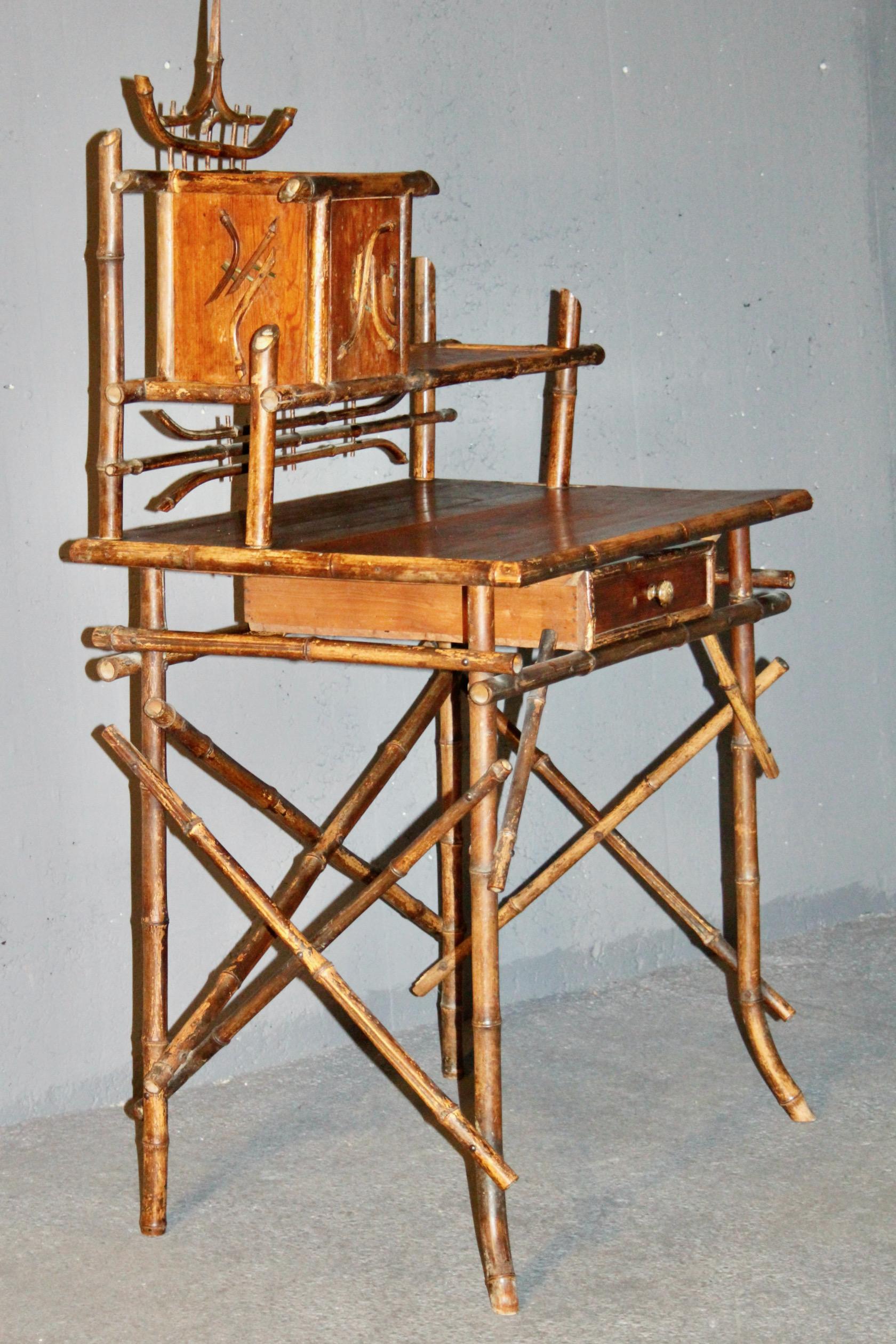 Charming bamboo desk For Sale 2