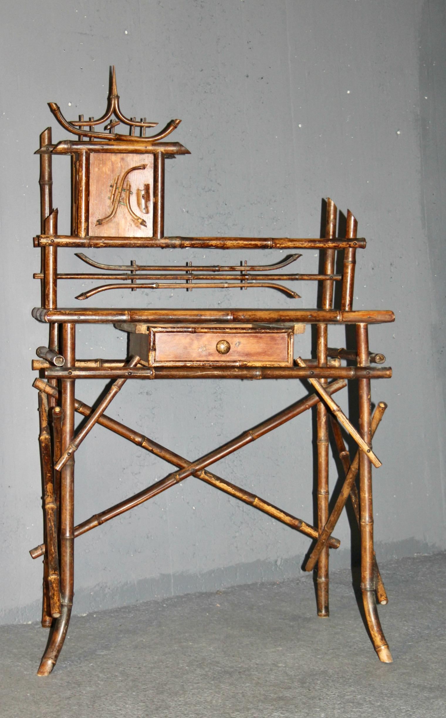 Charming bamboo desk For Sale 3
