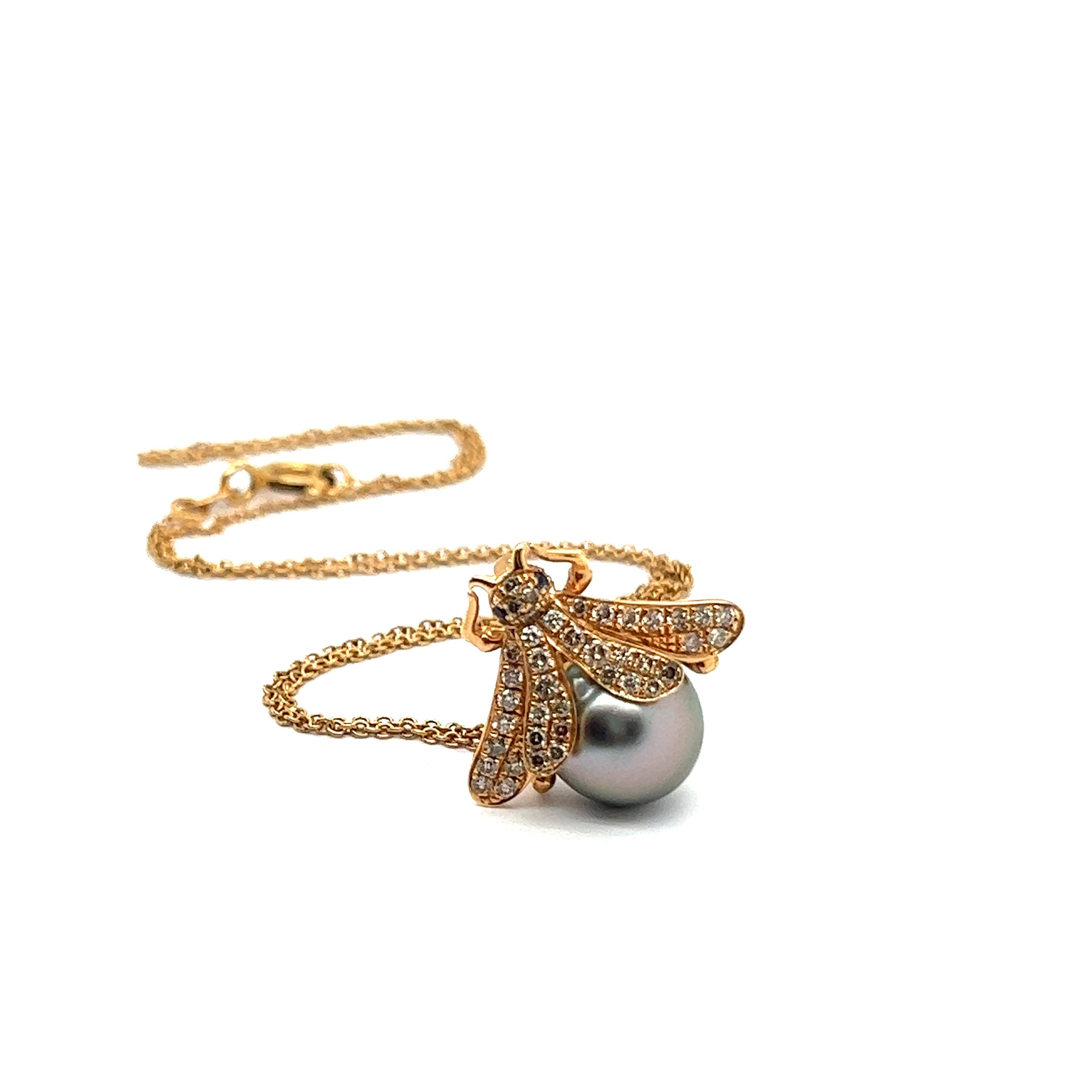 Charmant pendentif abeille en or rouge 18 carats avec perles et diamants en vente 2