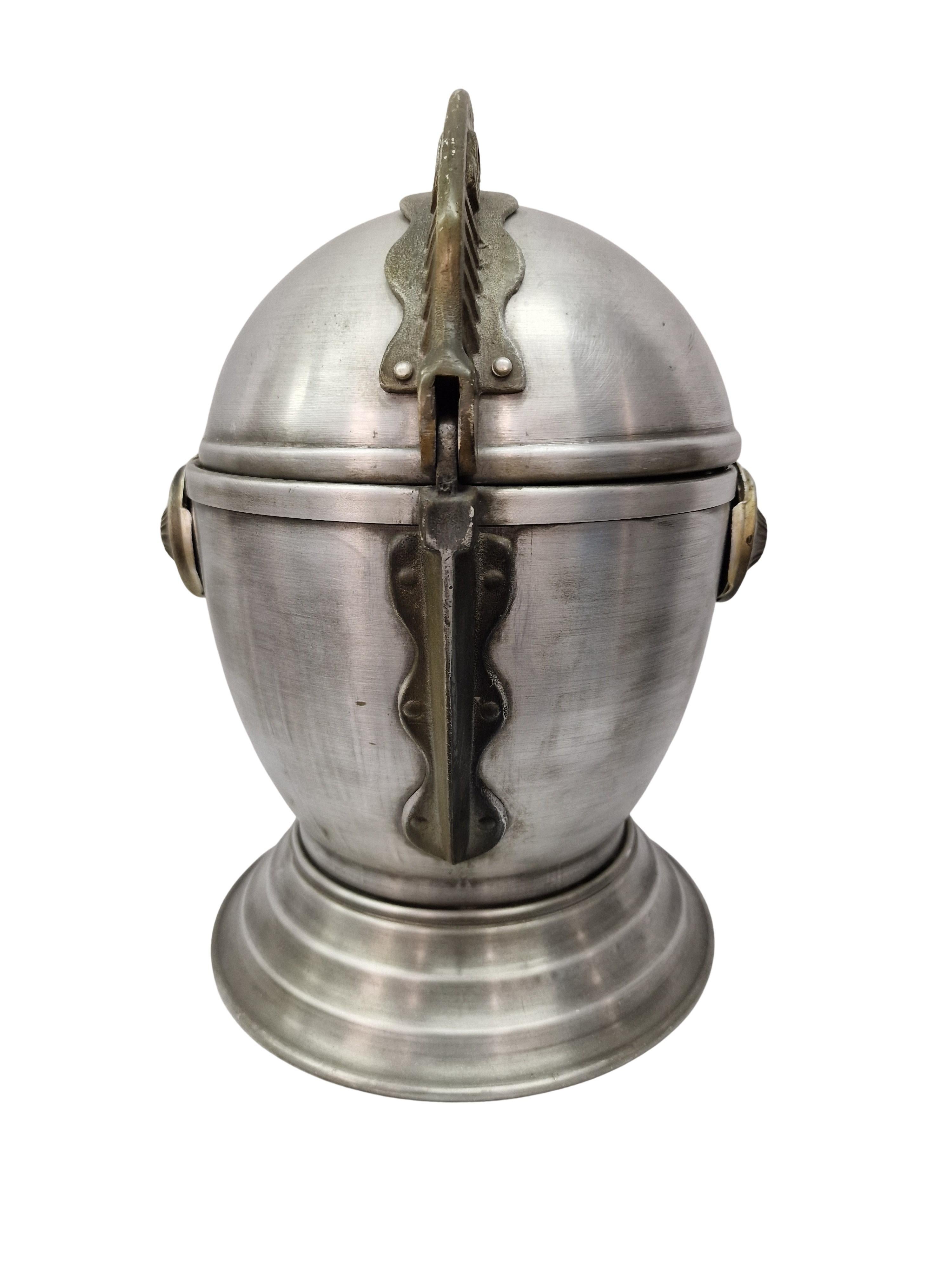 Encantadora cubitera grande, caballero con visera, enfriador de vino, años 70, Italia Moderno de mediados de siglo en venta