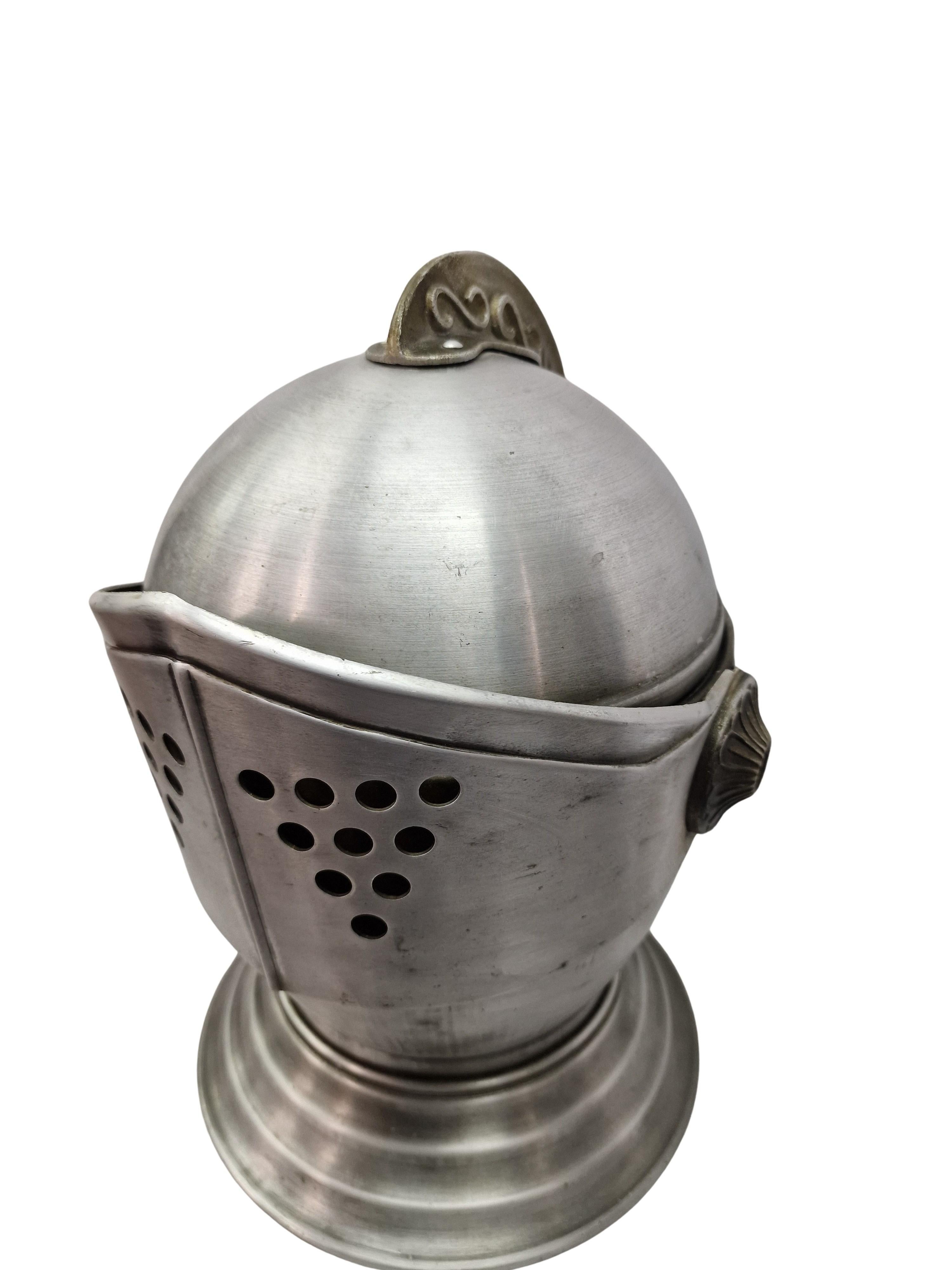 Encantadora cubitera grande, caballero con visera, enfriador de vino, años 70, Italia finales del siglo XX en venta