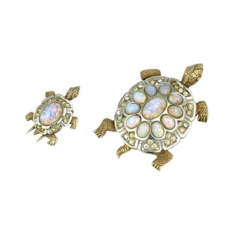 Charming Boucher Mother and Baby Turtle Clips