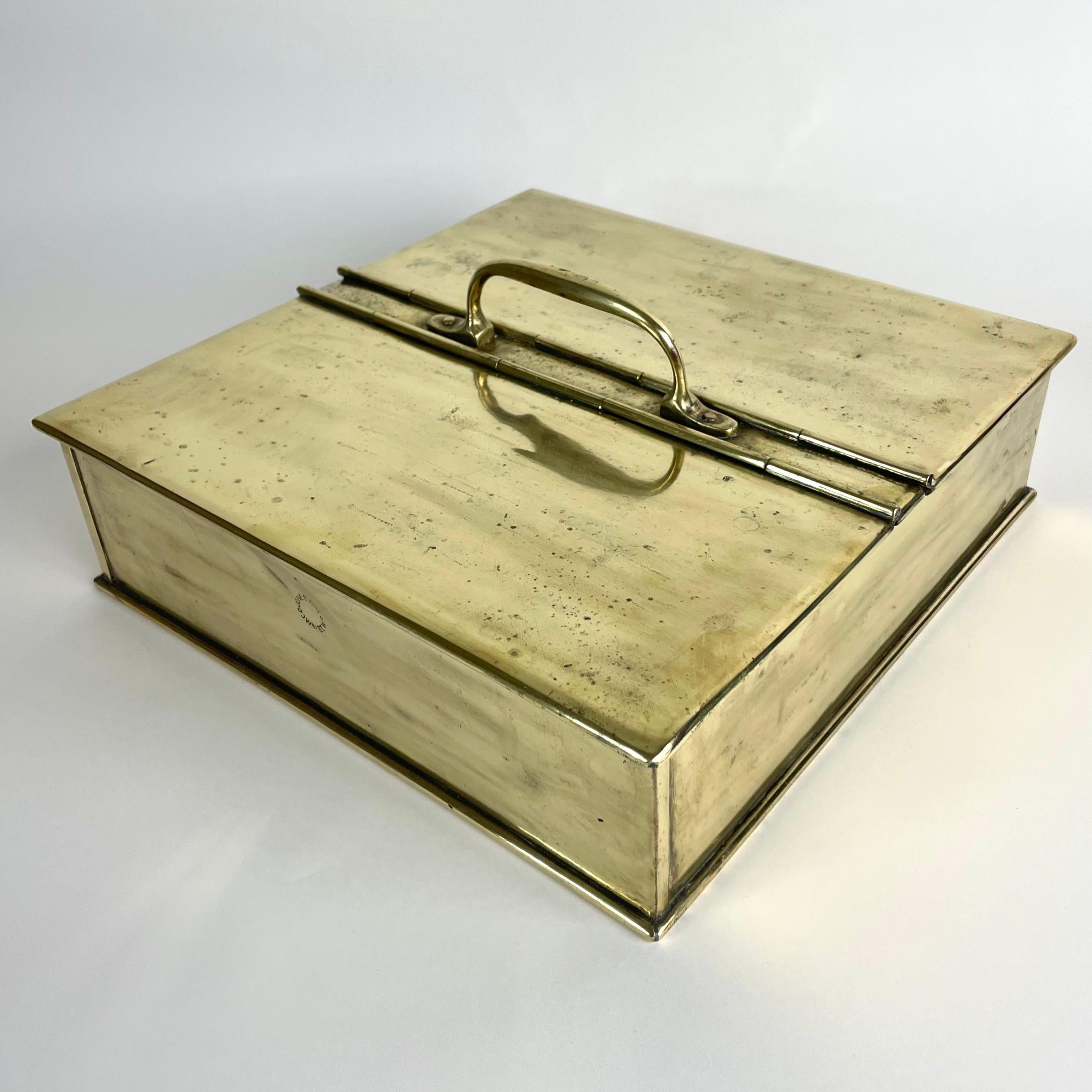 Charming Brass Spice Box by Jones Bros, England, Early 1900s principios del siglo XX en venta