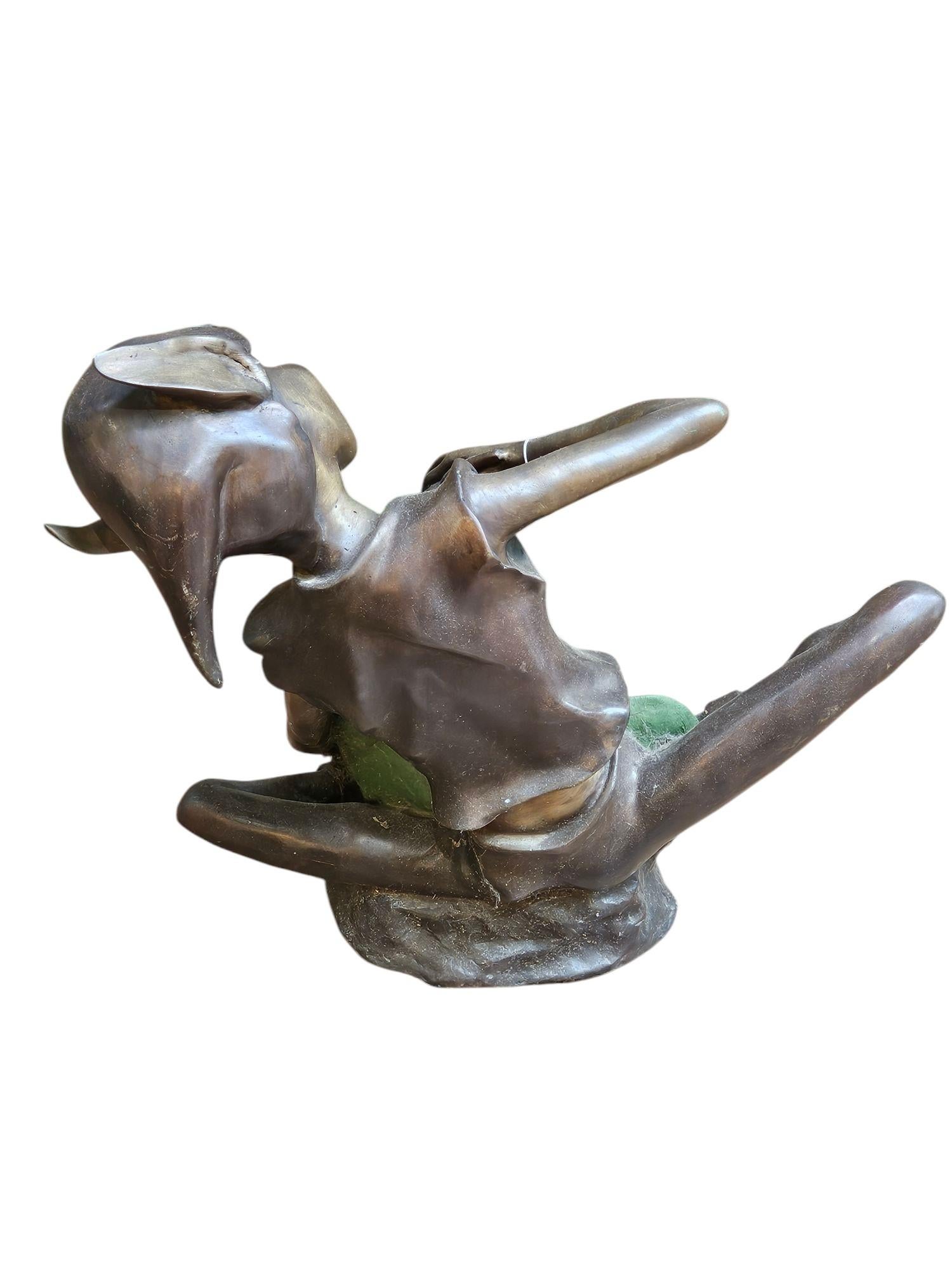 Inconnu Charmante sculpture de Pixie en bronze en vente