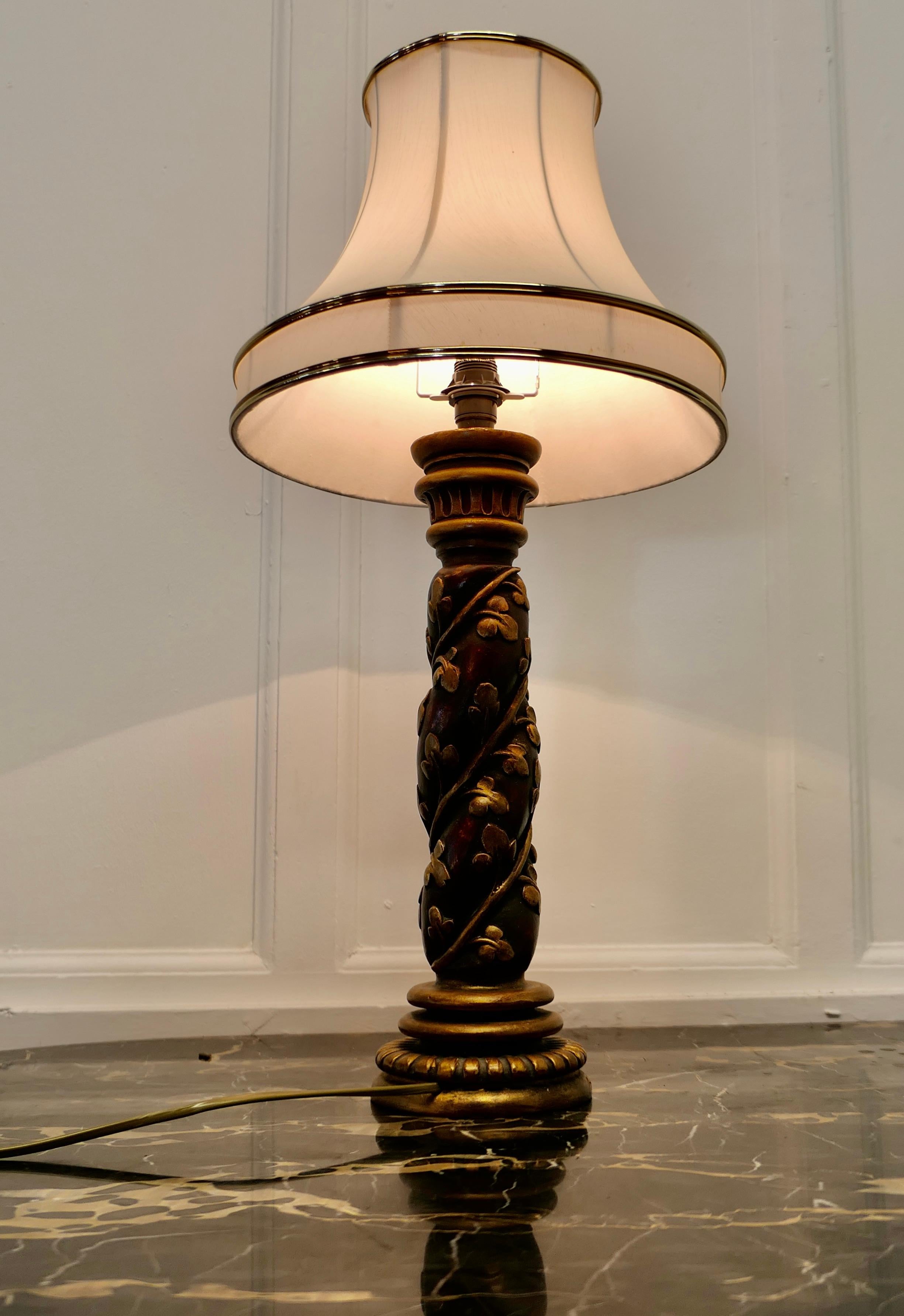 Charming Carved and Gilt Baroque Style Lamp For Sale 2