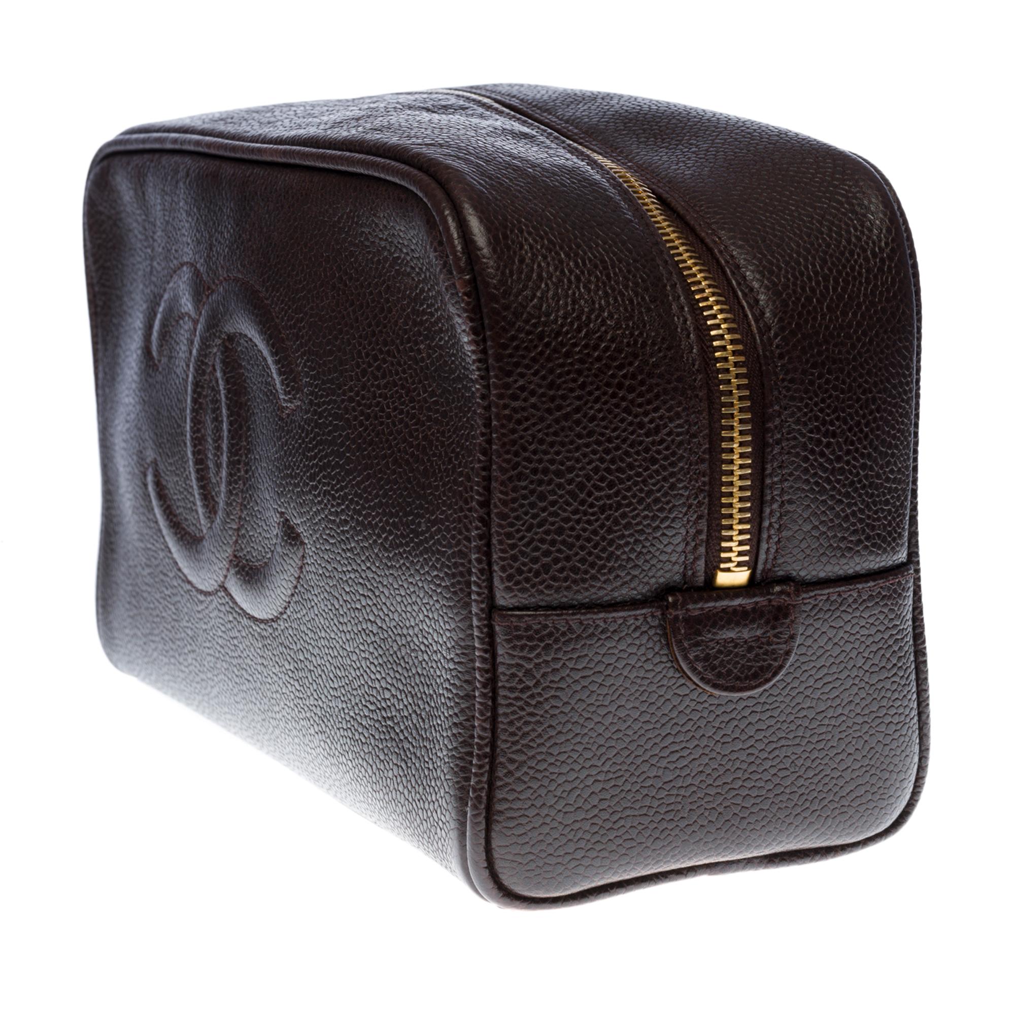 Charming Chanel CC Toilet bag in brown caviar leather In Excellent Condition For Sale In Paris, IDF