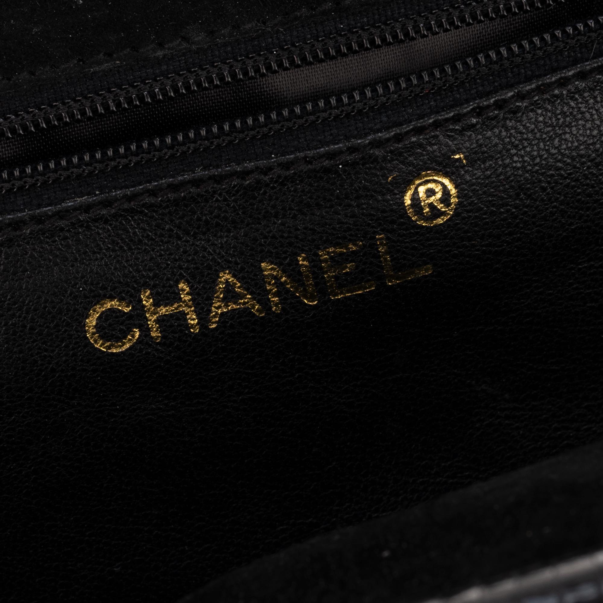 Charming Chanel Evening bag in black lamb's velvet and black Python ! In Good Condition In Paris, IDF