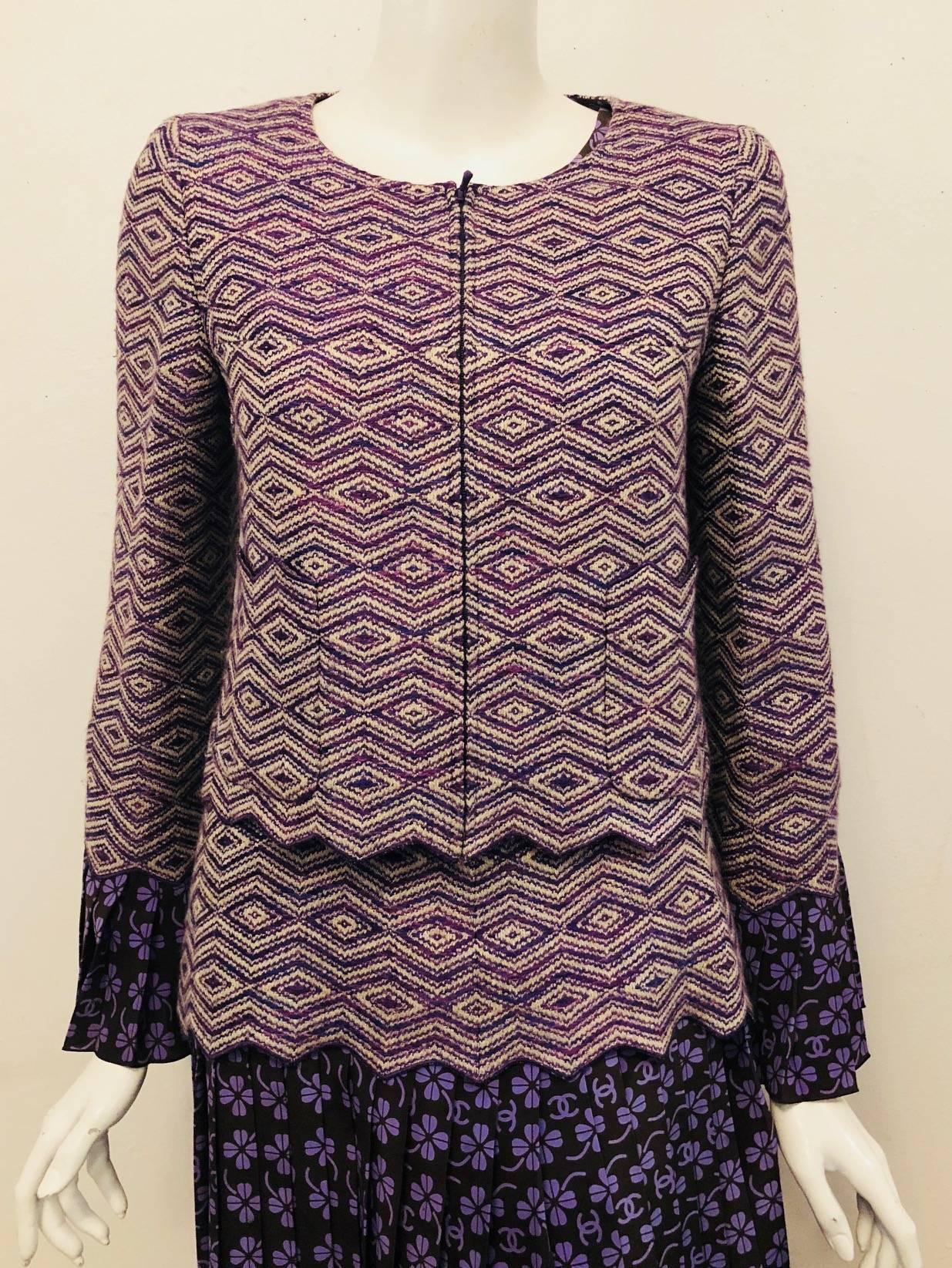 Chanel Spring Purple and Chocolate Silk and Rayon Wool Knit Ensemble 38 In Excellent Condition For Sale In Palm Beach, FL