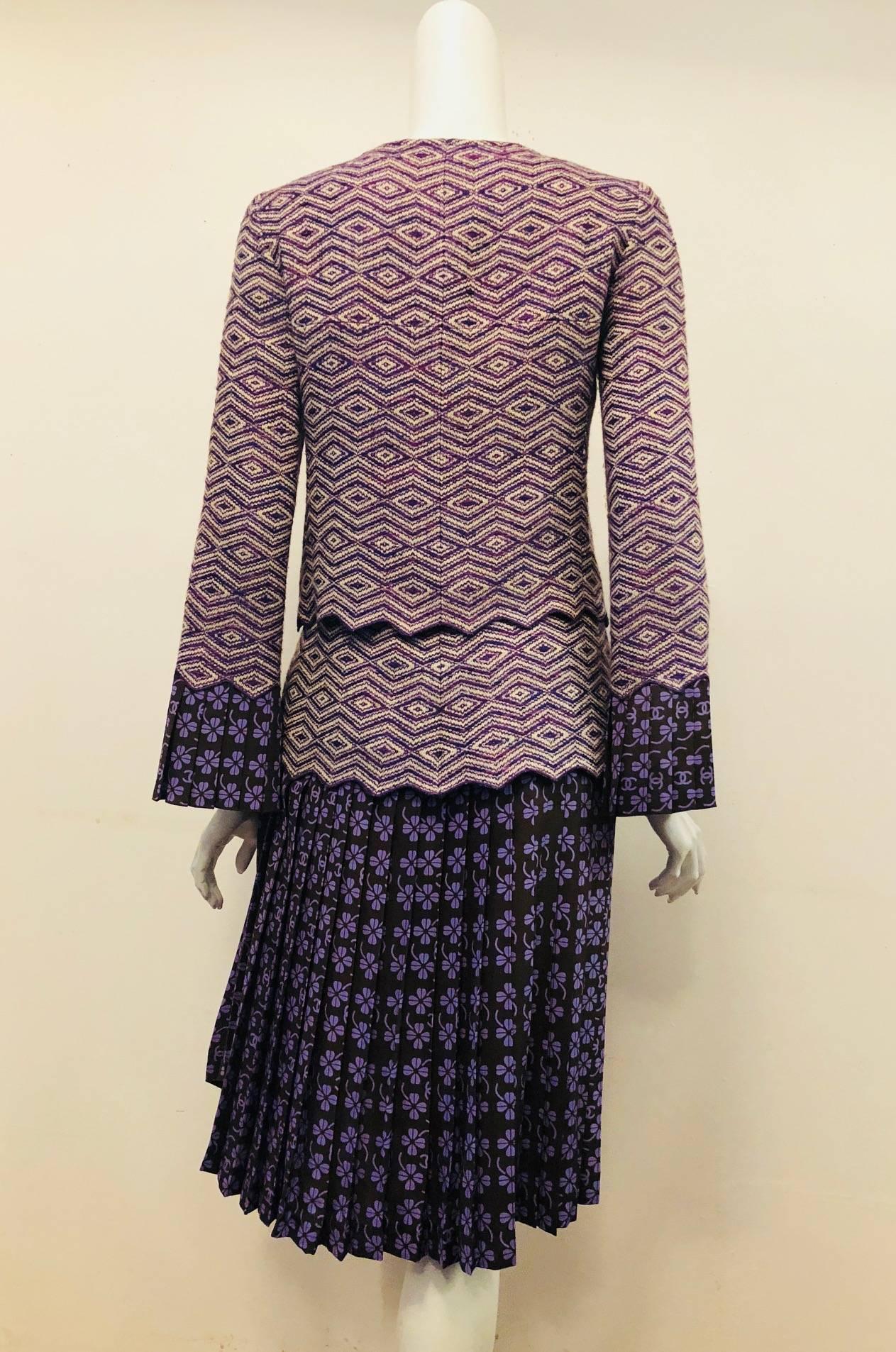 Chanel Spring Purple and Chocolate Silk and Rayon Wool Knit Ensemble 38 For Sale 1