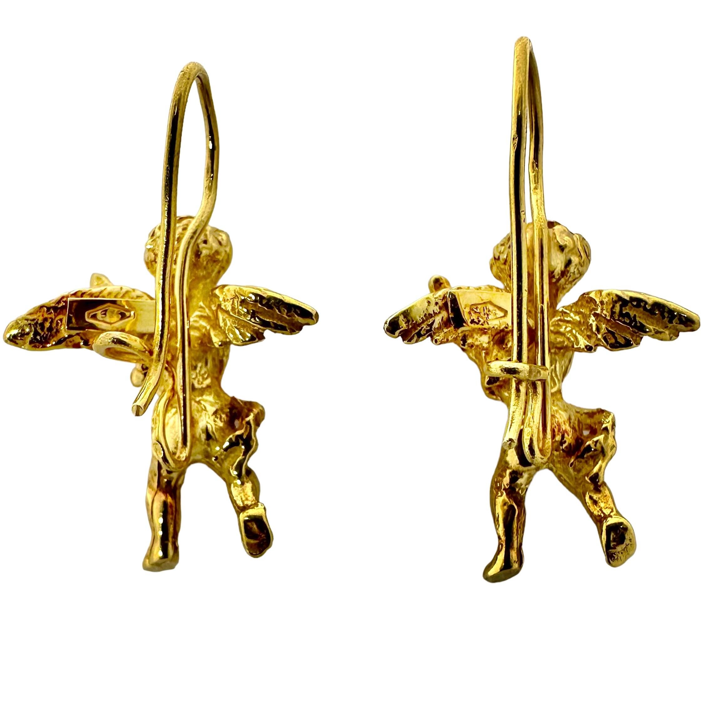 Charming Cherub Earrings in Yellow Gold  In Good Condition For Sale In Palm Beach, FL