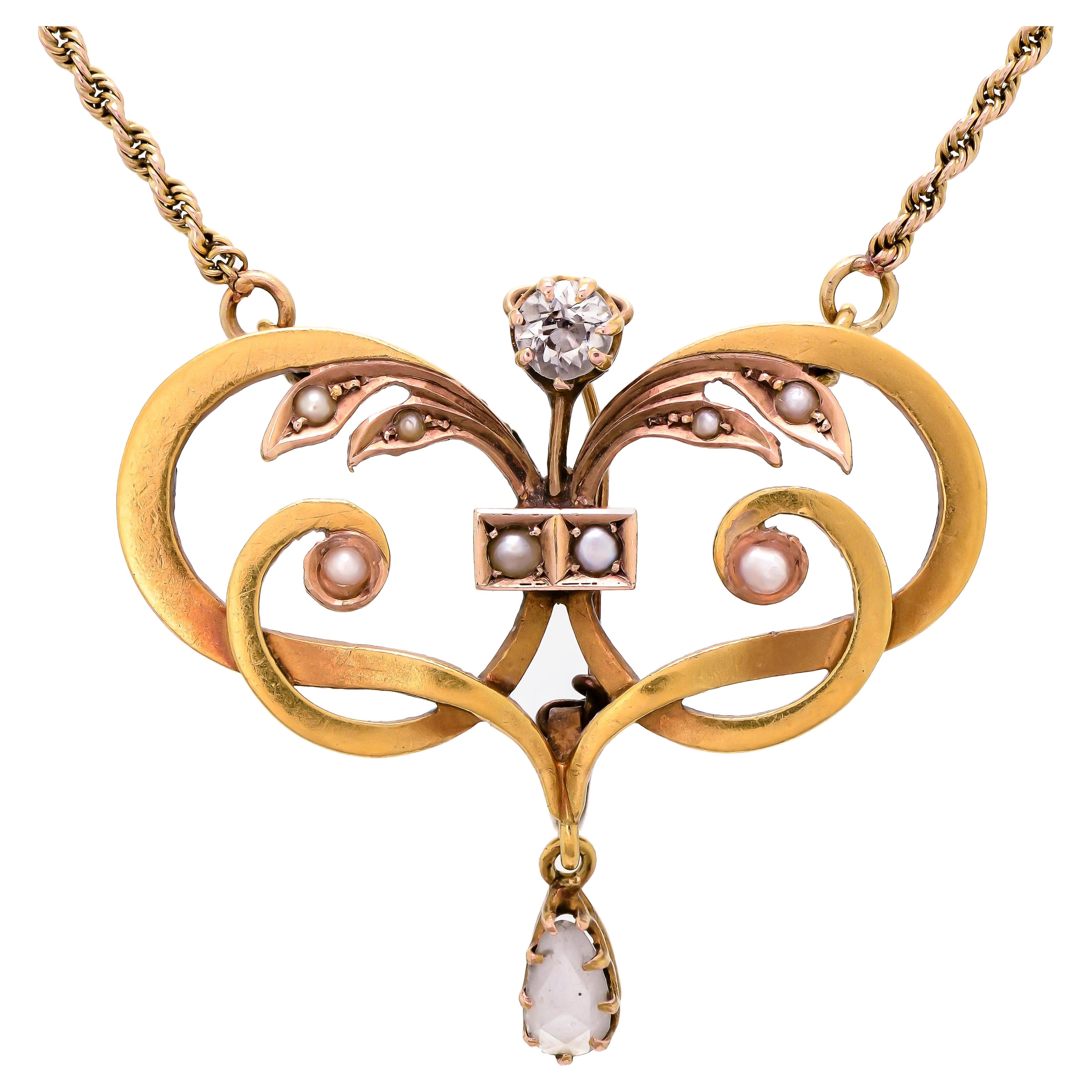 Charmant  Halskette mit Jugendstil-Anhänger aus Gelbgold mit Diamanten, Perlen und Gelbgold, um 1900