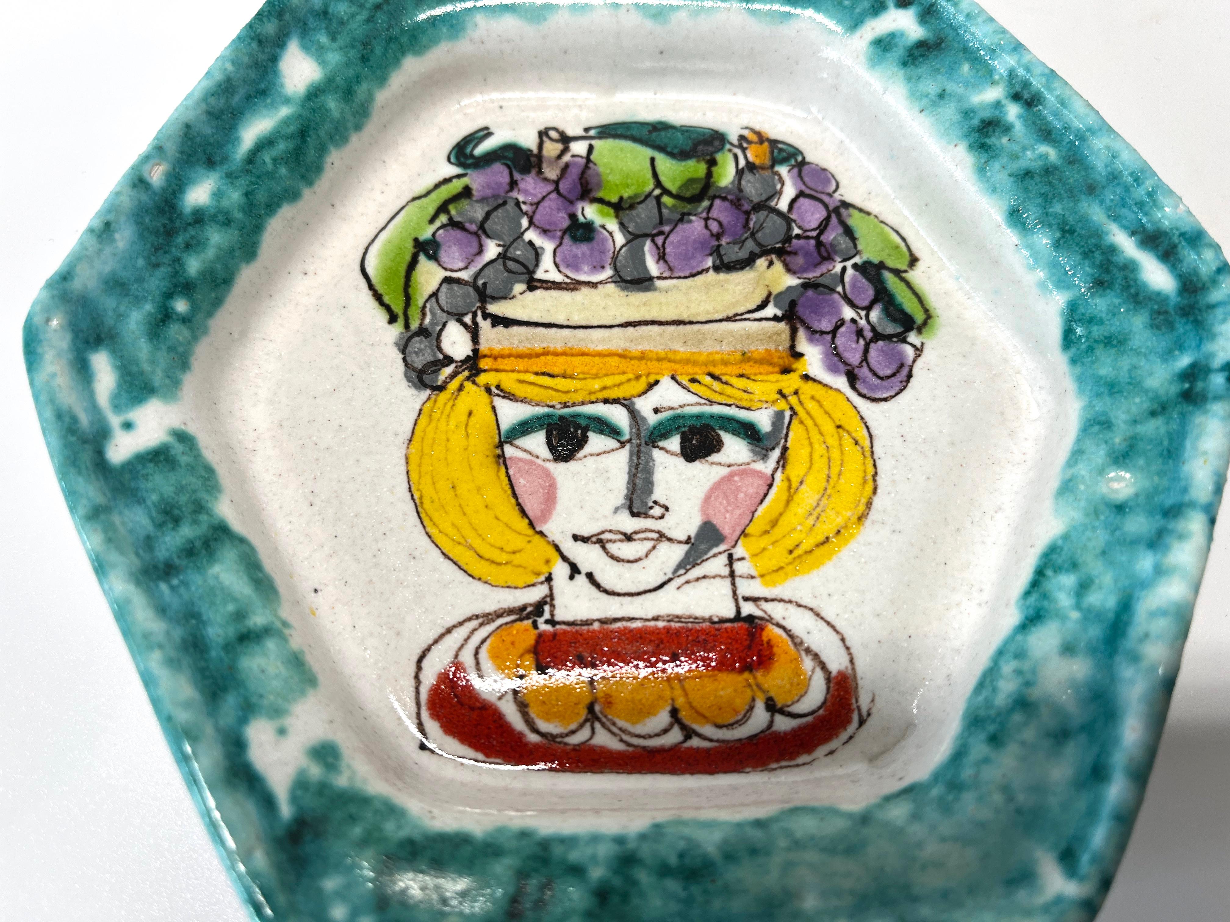Italian Charming DeSimone, Italy, Small Hexagonal Ceramic Plate c1960 For Sale
