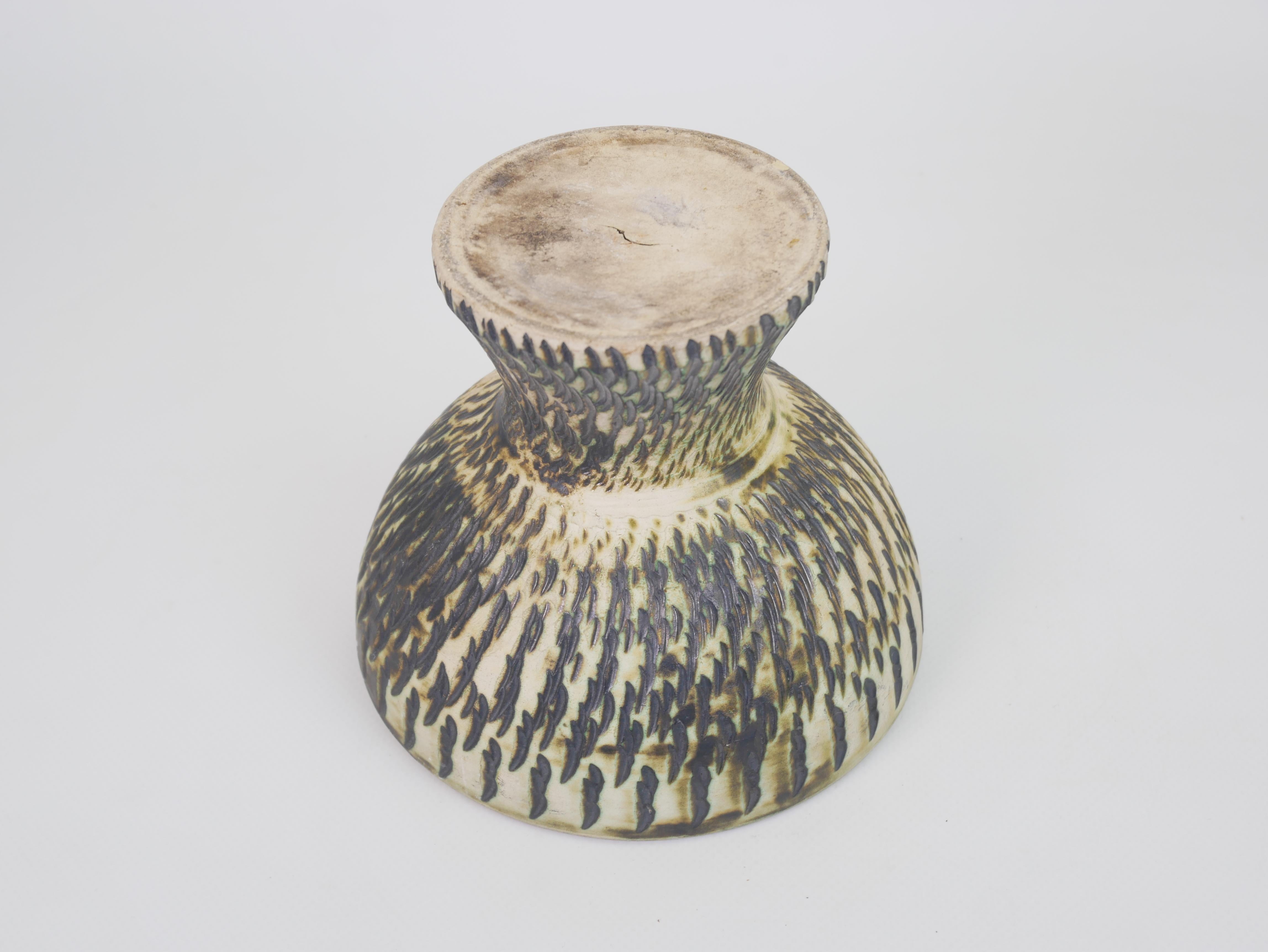 Charming Diabolo vase attributed to Jean Besnard Circa 1930 For Sale 5