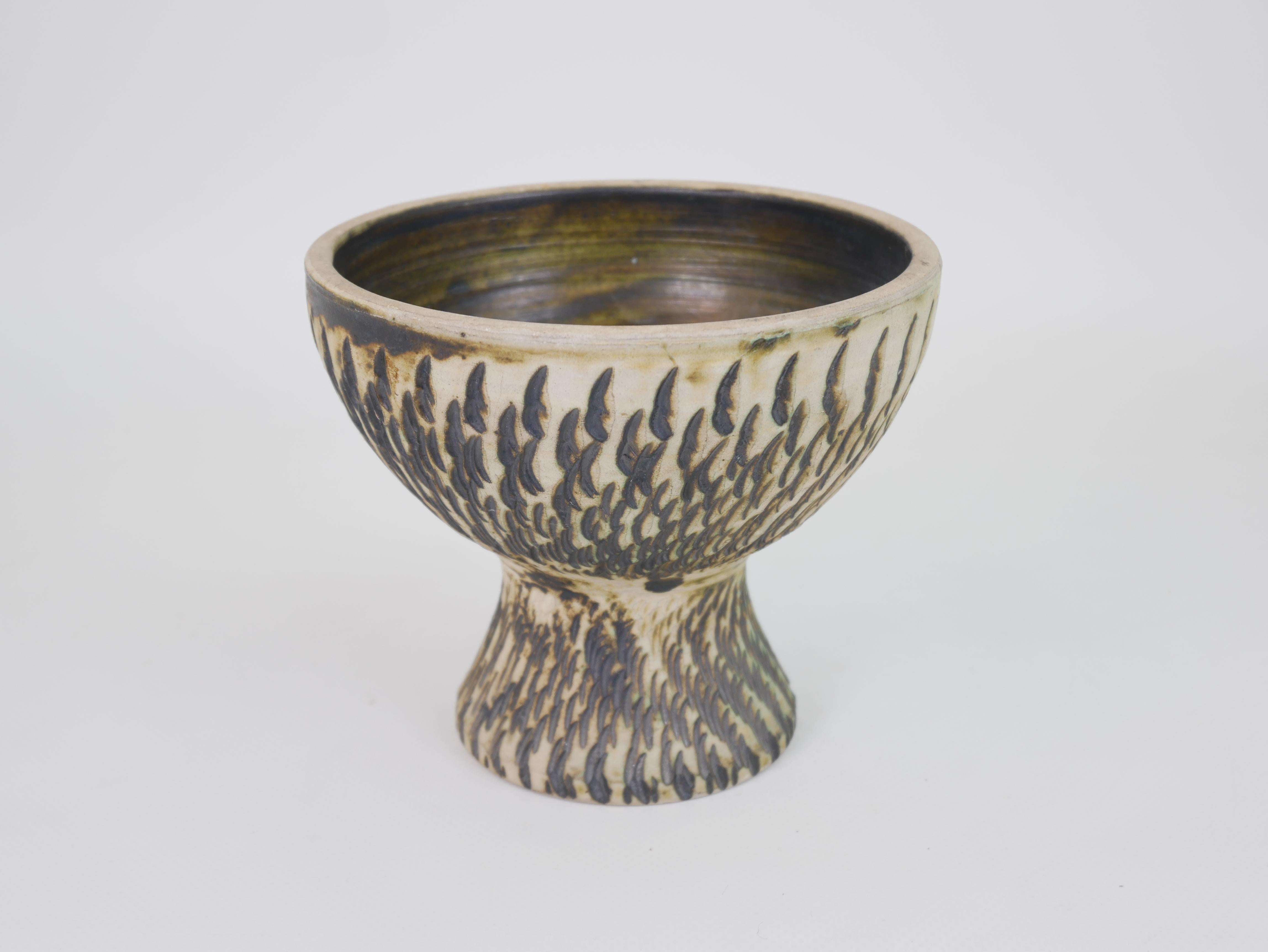 Charming Diabolo vase attributed to Jean Besnard Circa 1930 In Good Condition For Sale In NICE, FR