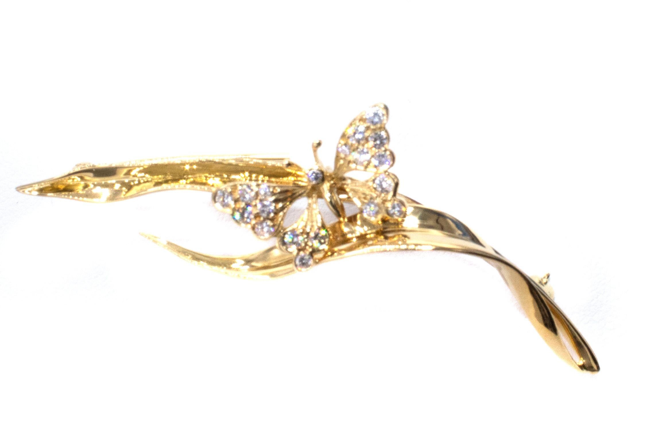 Women's or Men's Charming Diamond 18 Karat Gold Butterfly Brooch