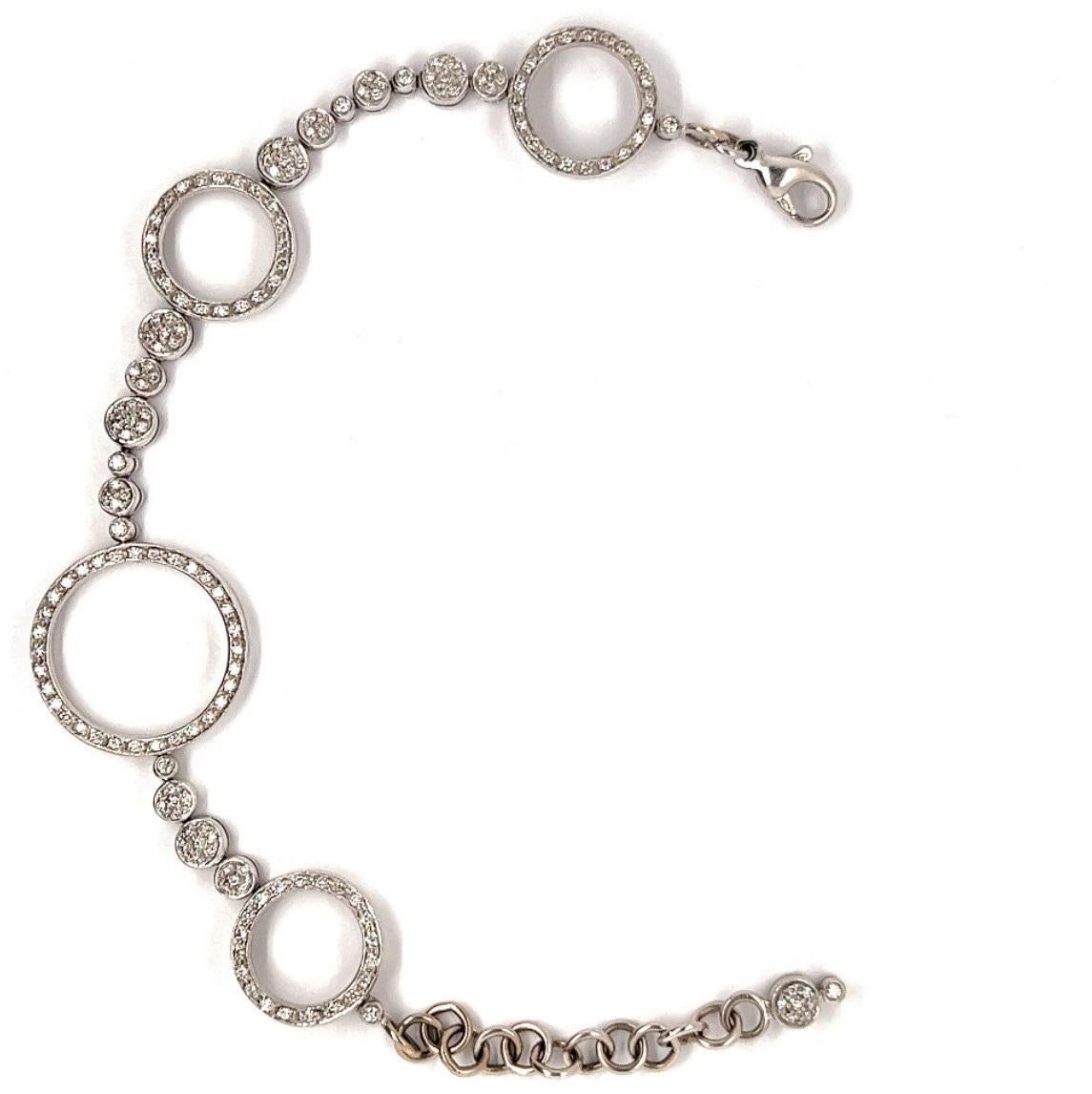 Women's or Men's Charming Diamond Bracelet in 18 Karat White Gold For Sale