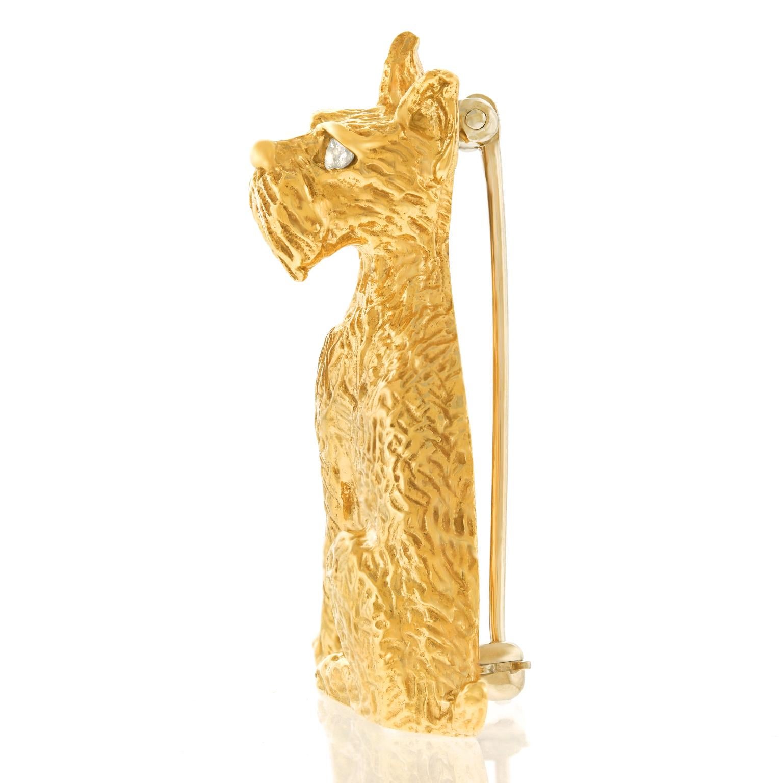 Charming Dog Brooch 14 Karat, circa 1960s 3