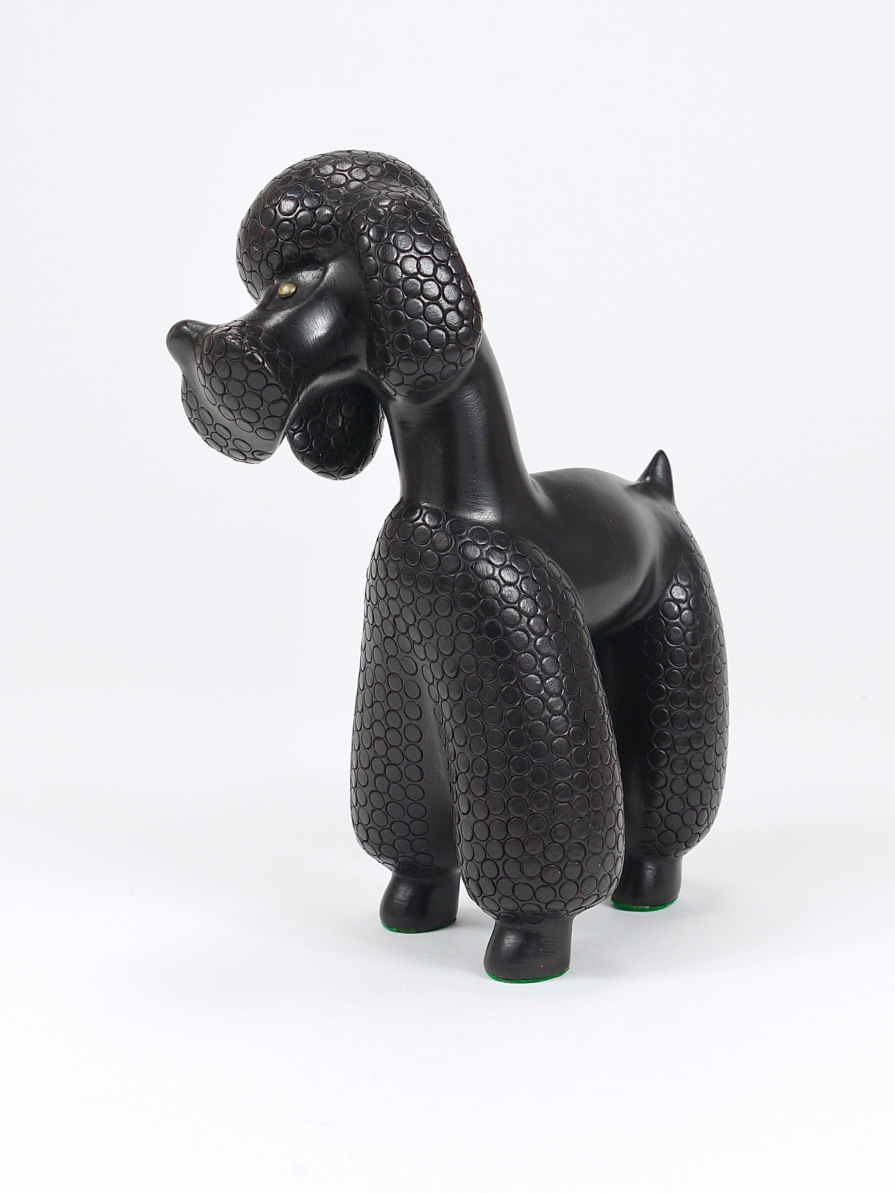Charming Dog Poodle Sculpture Figurine by Leopold Anzengruber, Austria, 1950s Glaseado en venta