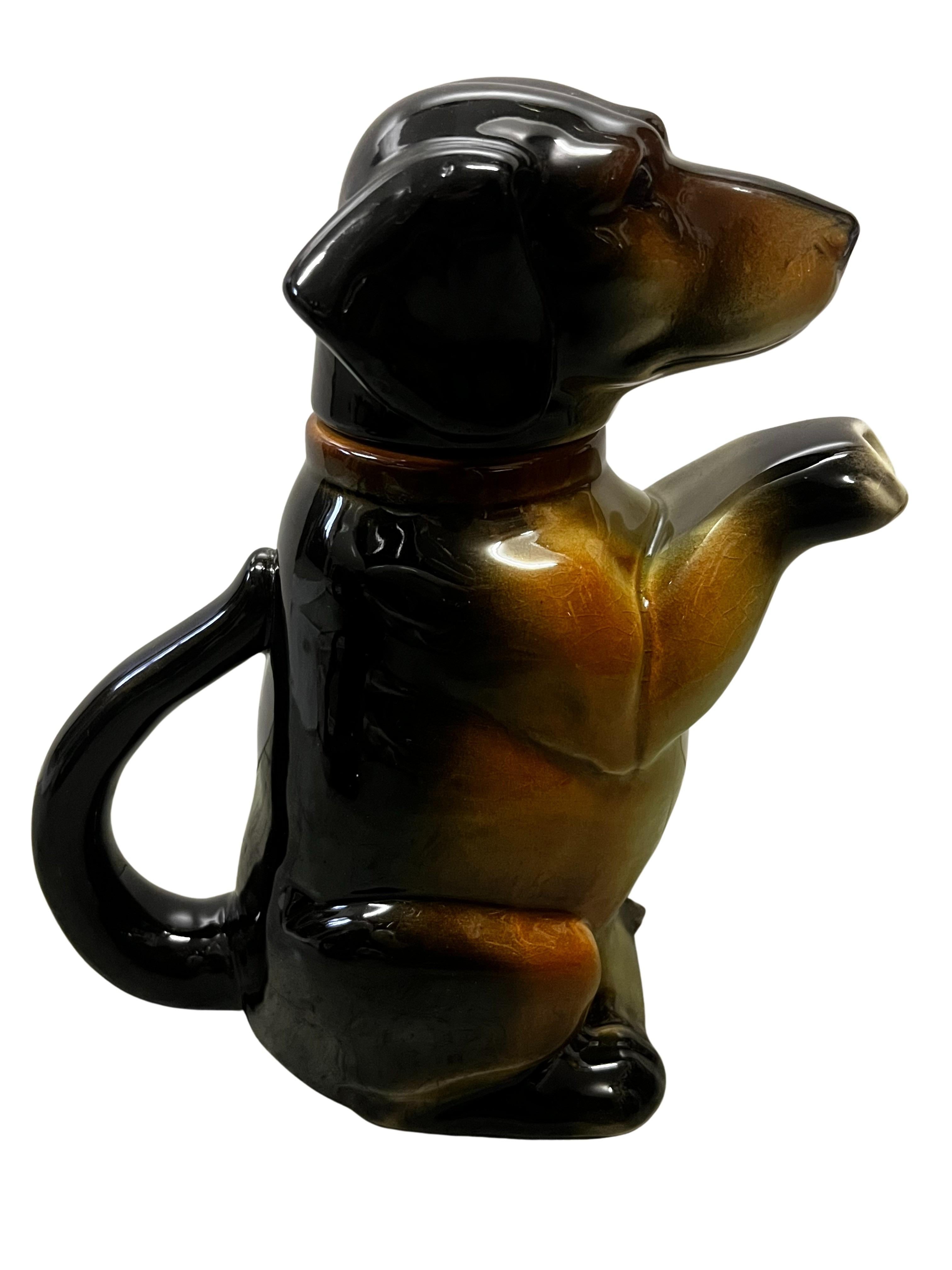 Tedesco Charming dog, teiera in porcellana, bassotto, Germania, 1938-45 in vendita