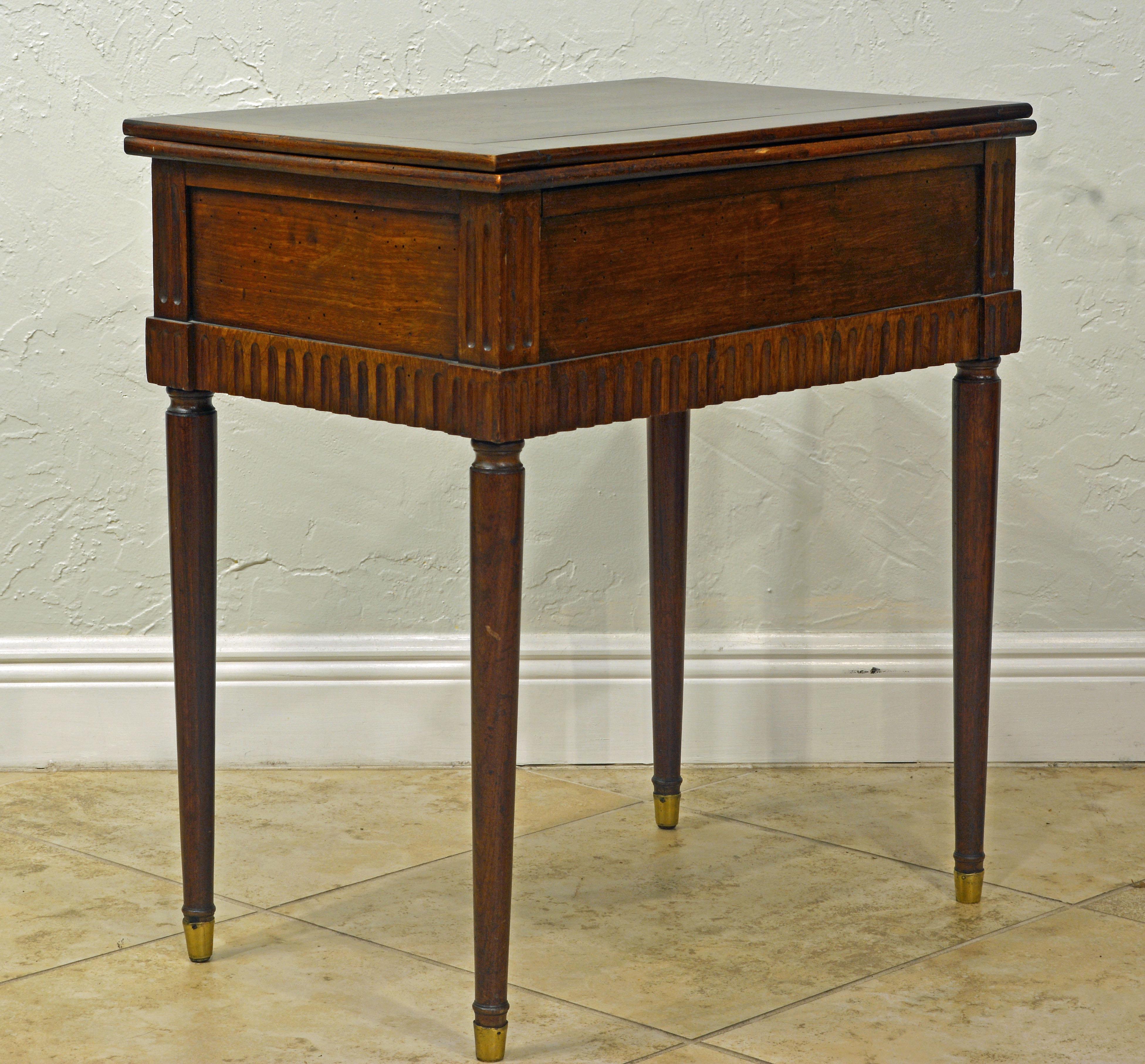 Charming Early 19th Century French Provincial Walnut Game Table In Good Condition In Ft. Lauderdale, FL