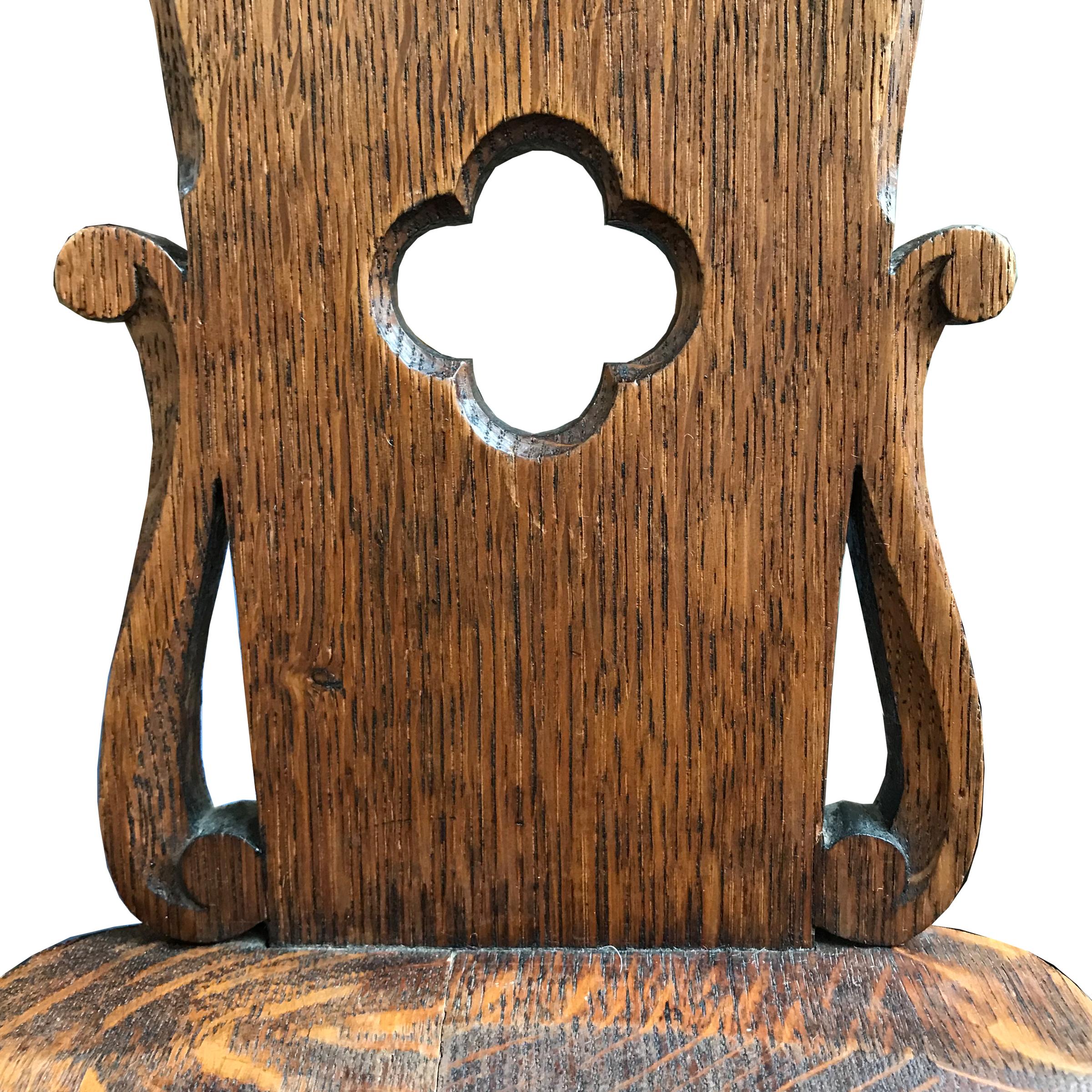 Oak Charming Early 20th Century English Hall Chair
