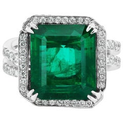 8.18 Cts Charming Emerald And Diamond Ring In 18K White Gold