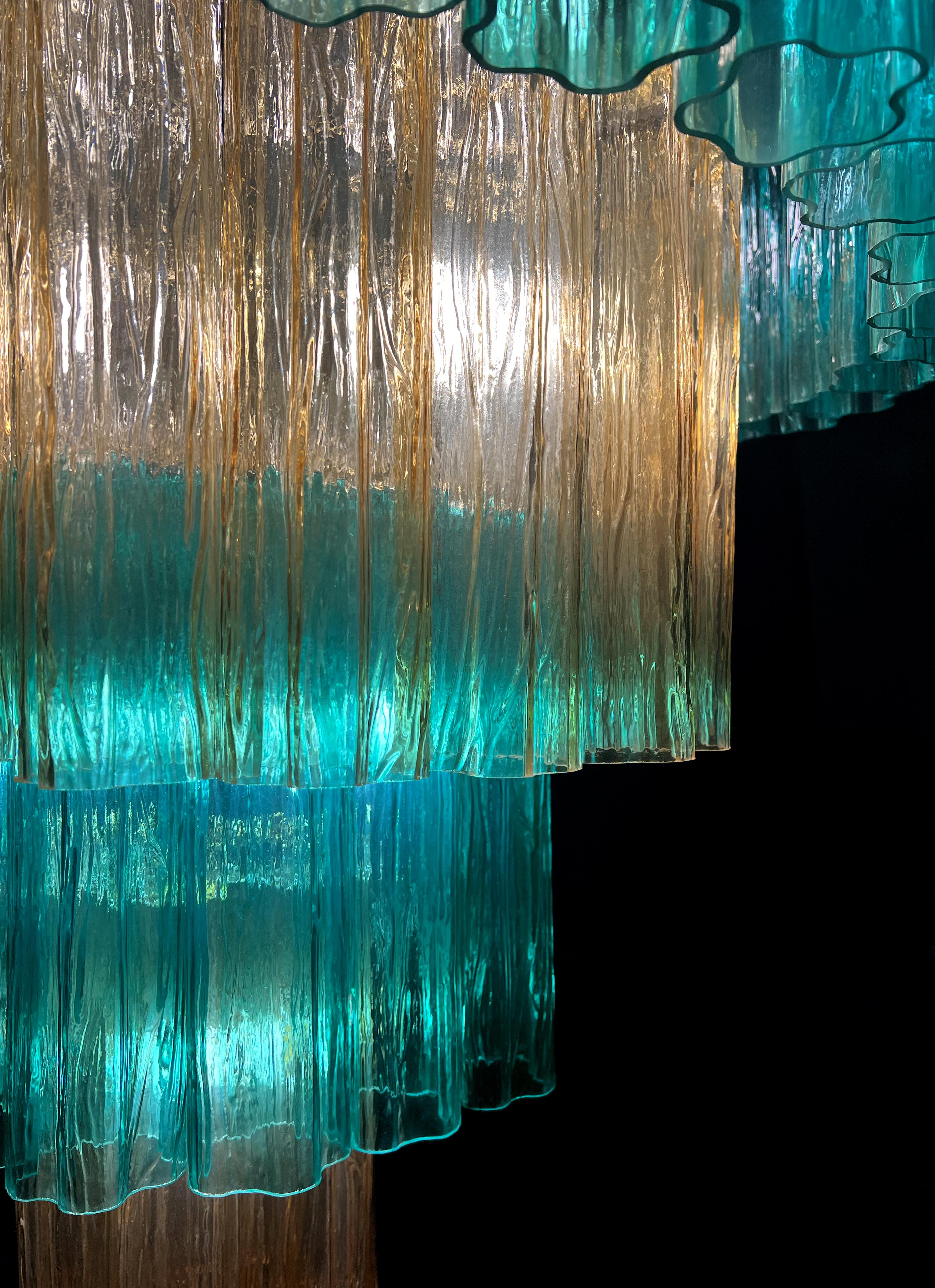Charming Emerald and Gold Italian Chandelier by Valentina Planta. Murano For Sale 6