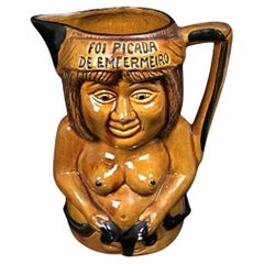Encantadora jarra de terracota esmaltada y craquelada que representa a una mujer - 2Y260