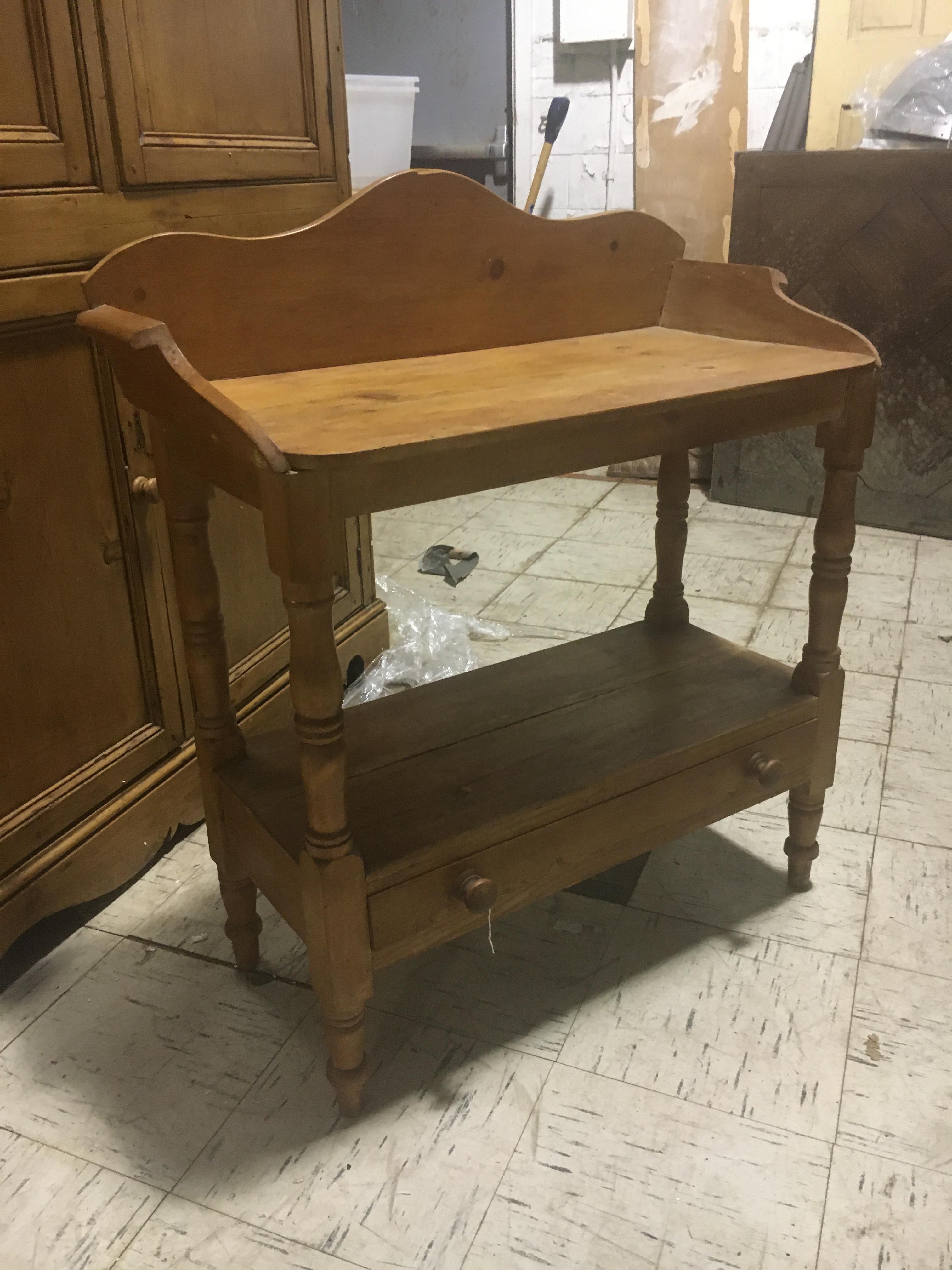 Charming English Pine Side Table or Dressing Table For Sale 2