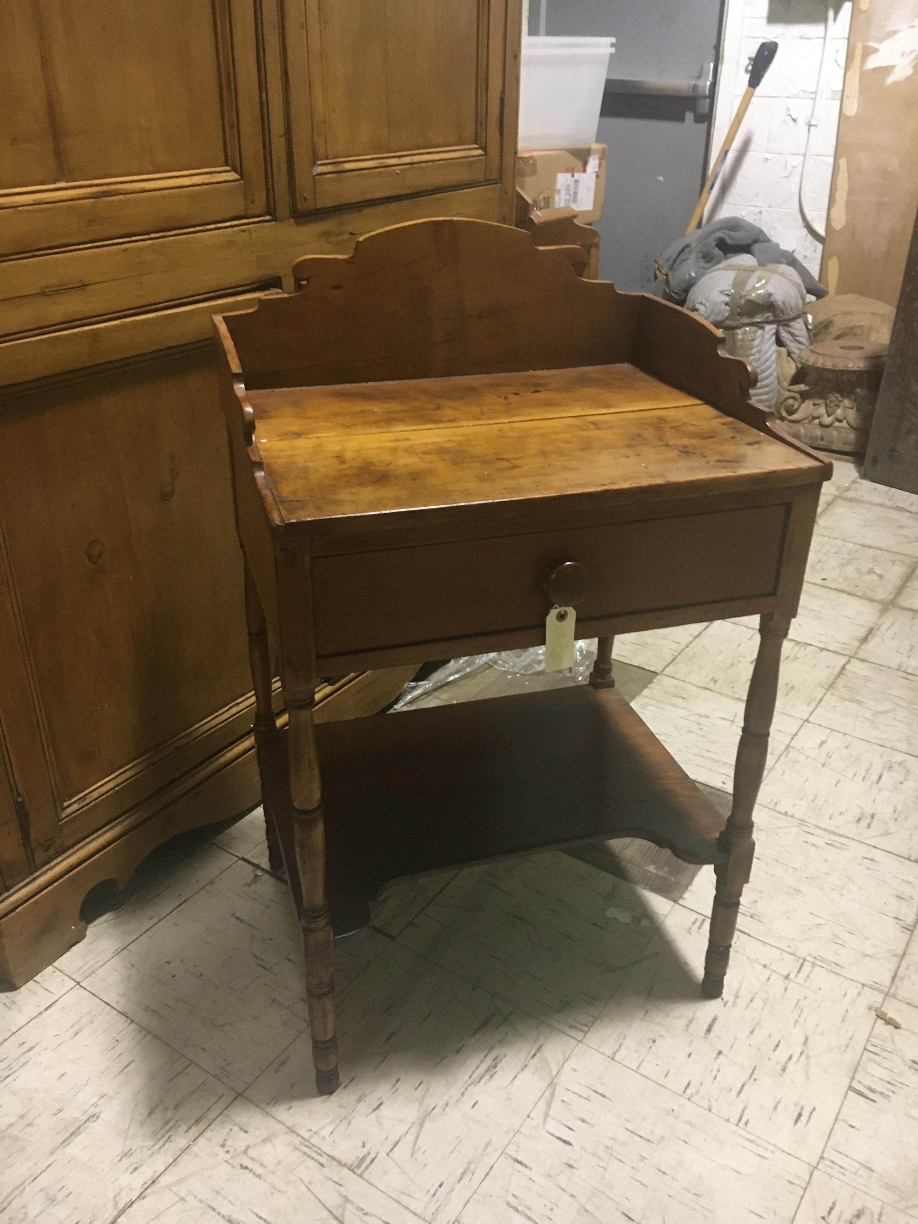 Charming English Pine Side Table or Dressing Table For Sale 1