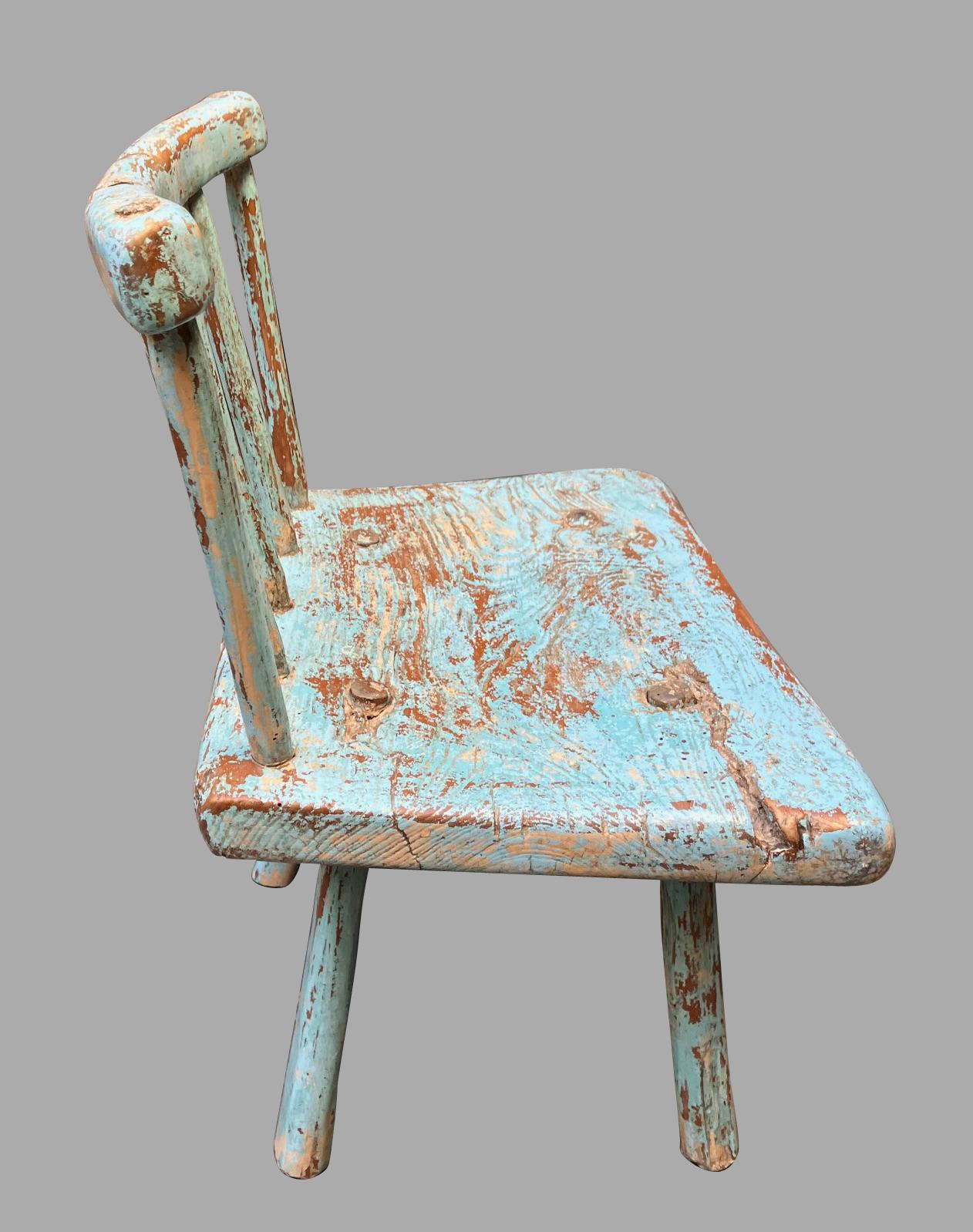 Charming English Rustic Windsor Child's Chair in Old Blue Paint In Good Condition In San Francisco, CA