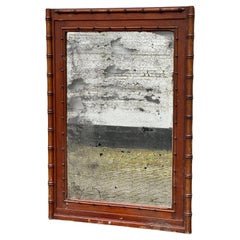 Encantador Espejo de imitación de madera de bambú de 1880, con mucha pátina