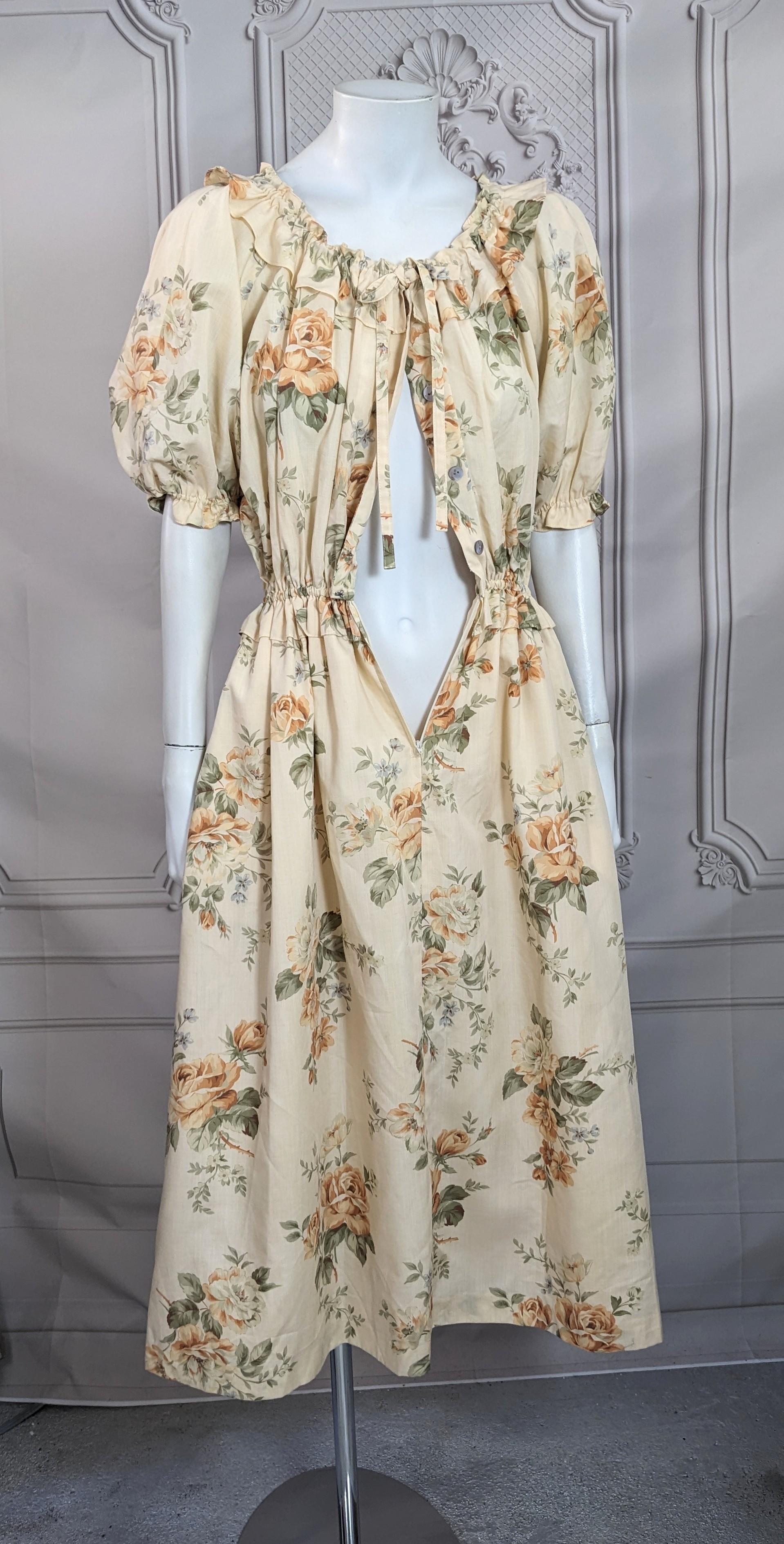 Encantador Vestido de Día con Estampado Floral en venta 2