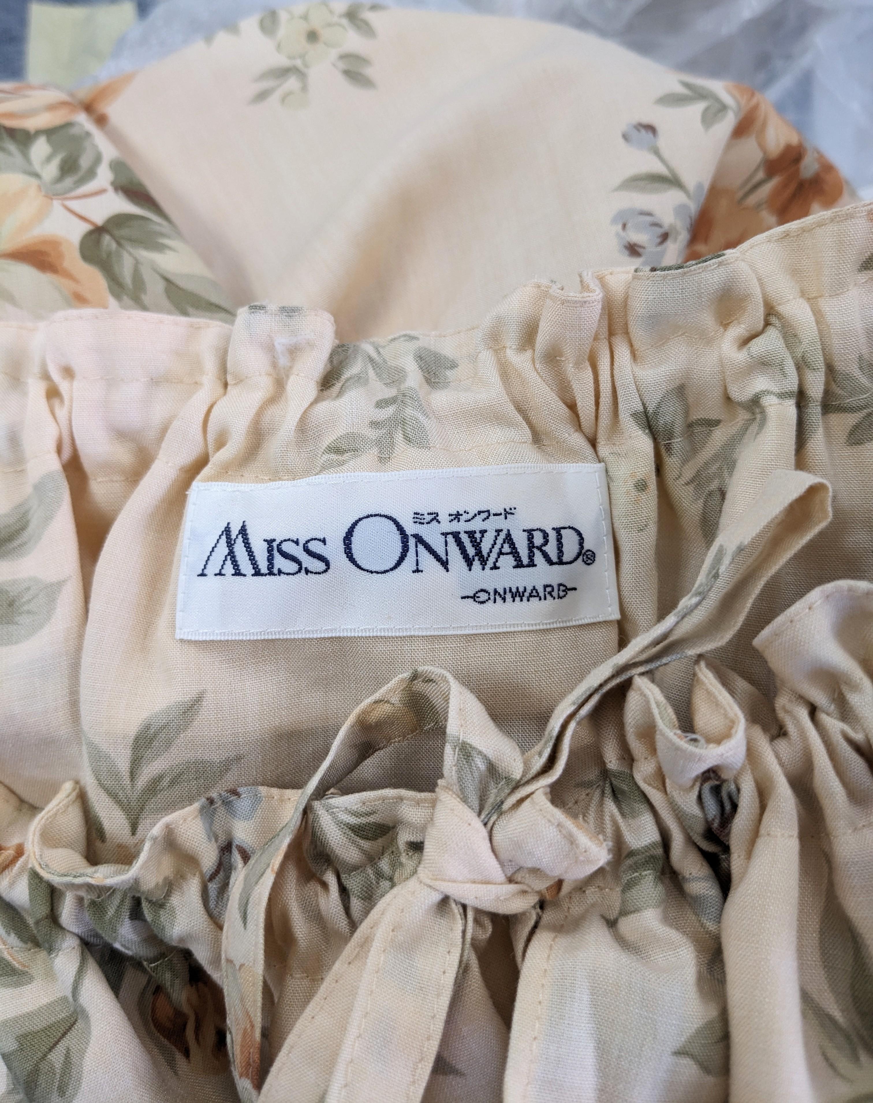 Encantador Vestido de Día con Estampado Floral en venta 3