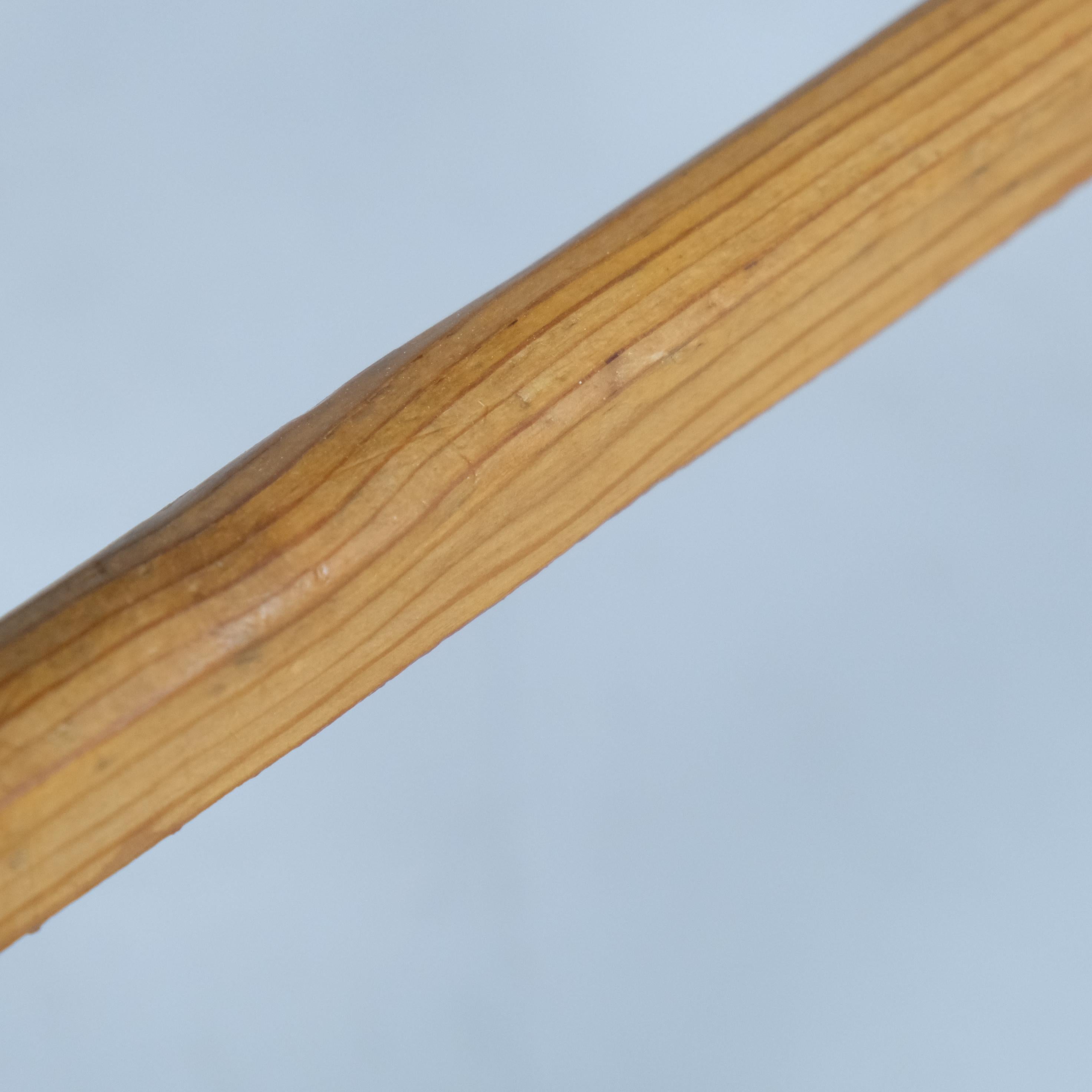 Charmanter Folk Child Feeding Chair, Kiefer, Finnland 1800er im Angebot 5