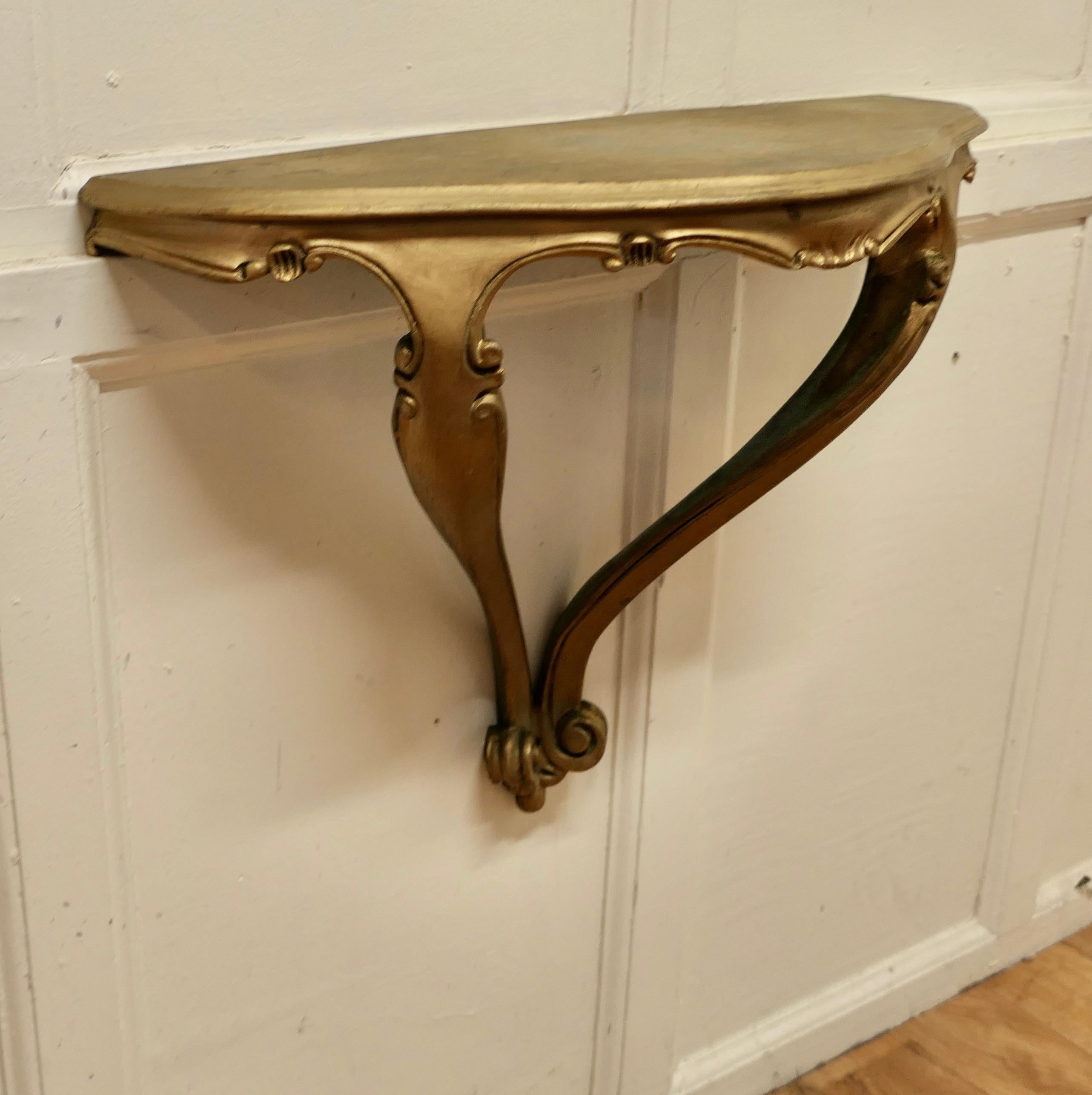 Charming, French Carved Gilt Console Wall Shelf In Good Condition For Sale In Chillerton, Isle of Wight
