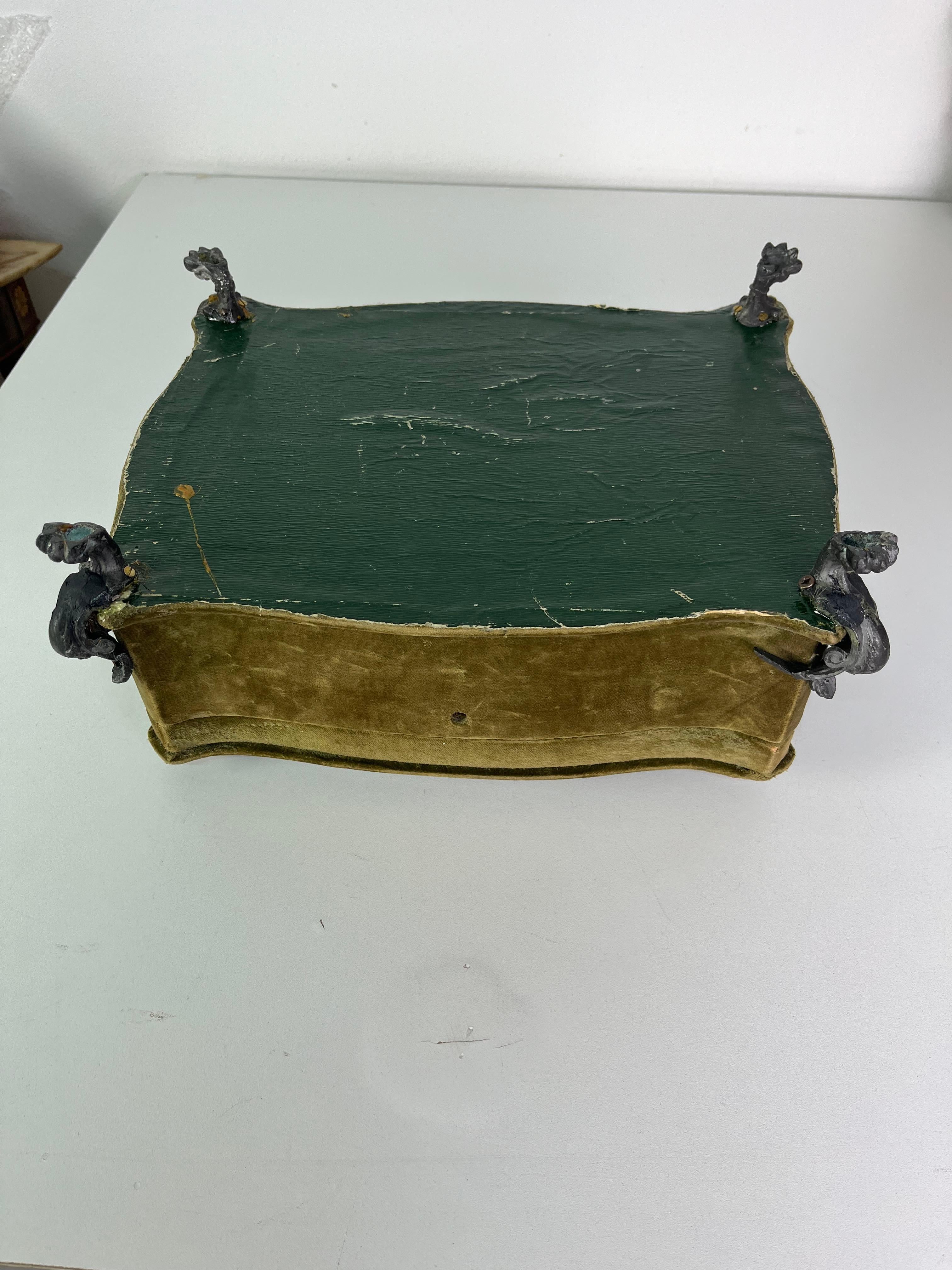 Charmante Französisch Schmuck-Box 1940er Jahre im Angebot 5