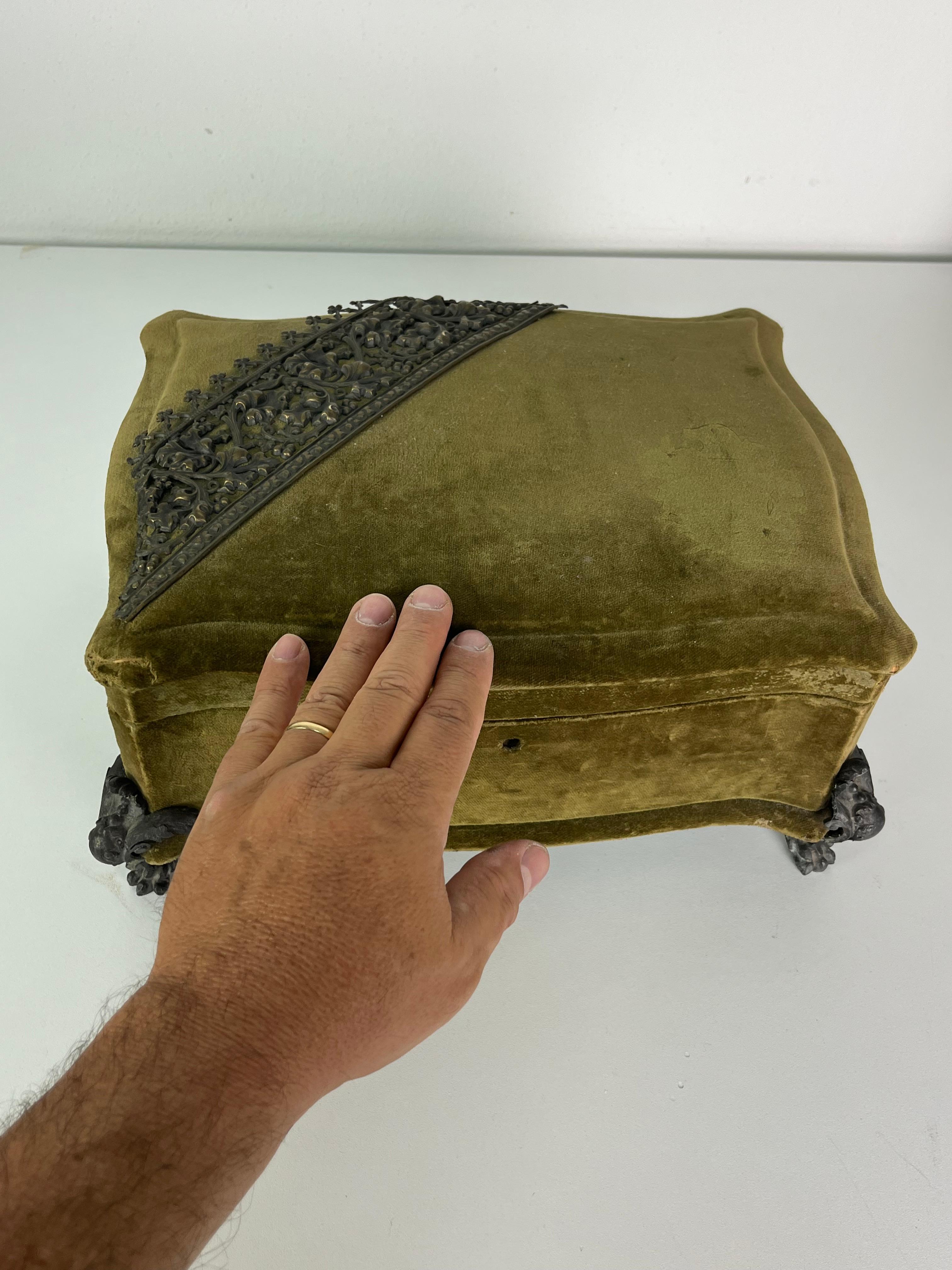 Charmante Französisch Schmuck-Box 1940er Jahre im Zustand „Relativ gut“ im Angebot in Palermo, IT