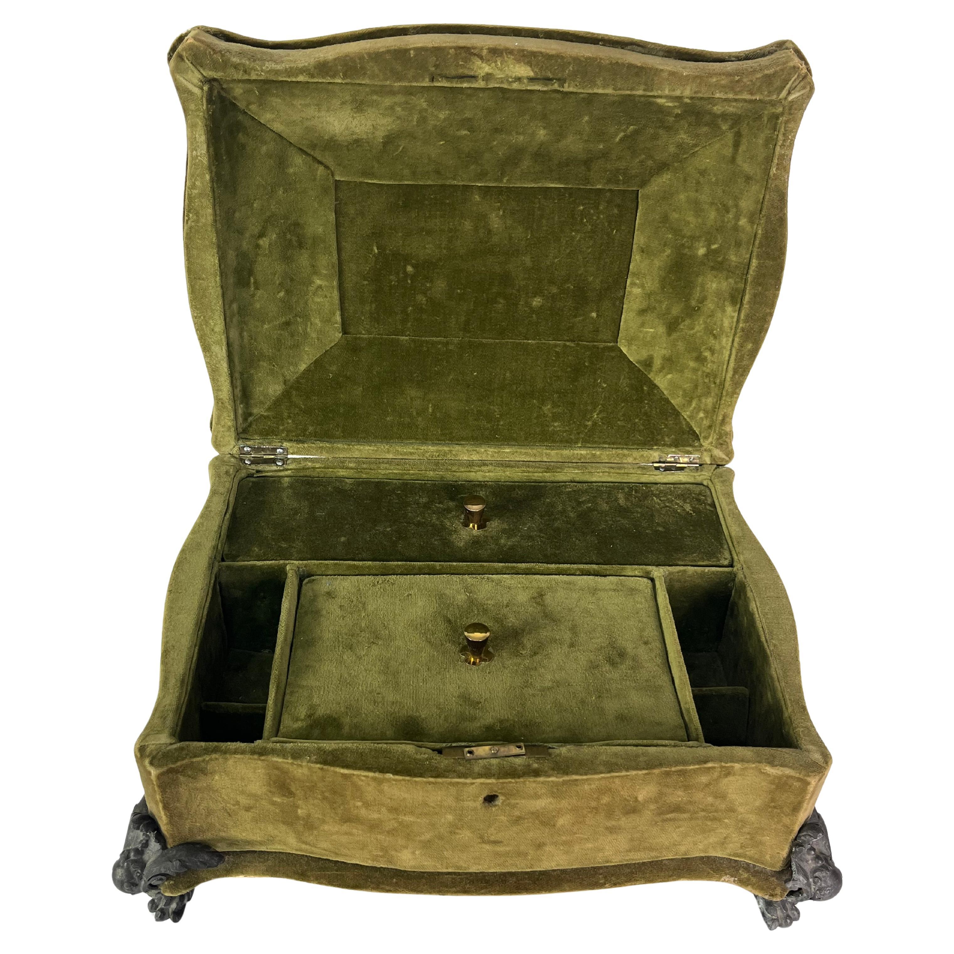 Charmante Französisch Schmuck-Box 1940er Jahre im Angebot