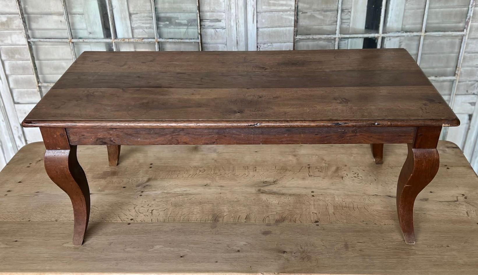 Charming French Oak Coffee Table In Good Condition In Seaford, GB