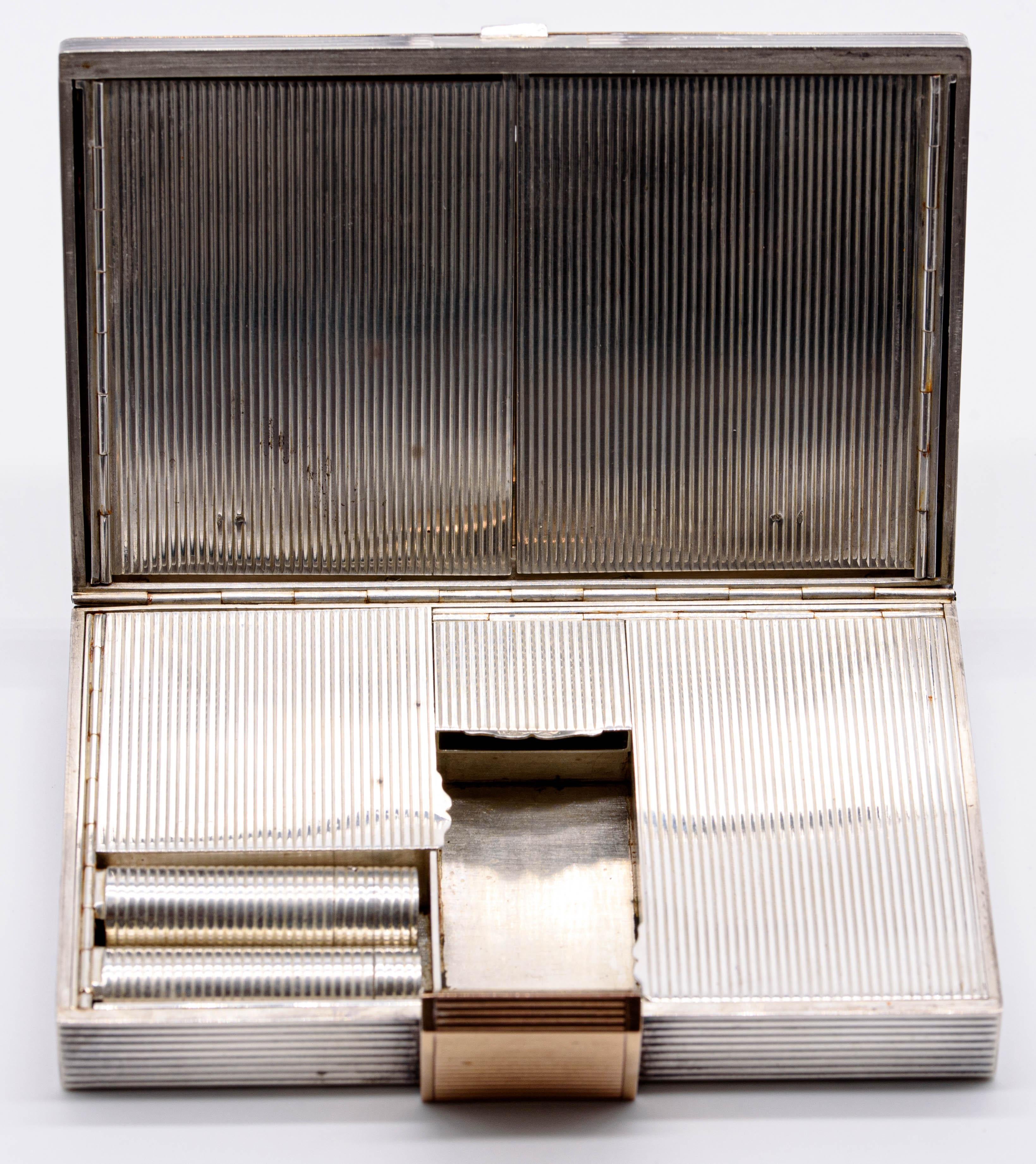 Charming French Retro Silver and Gold Diamond Minaudière In Good Condition For Sale In New York, NY