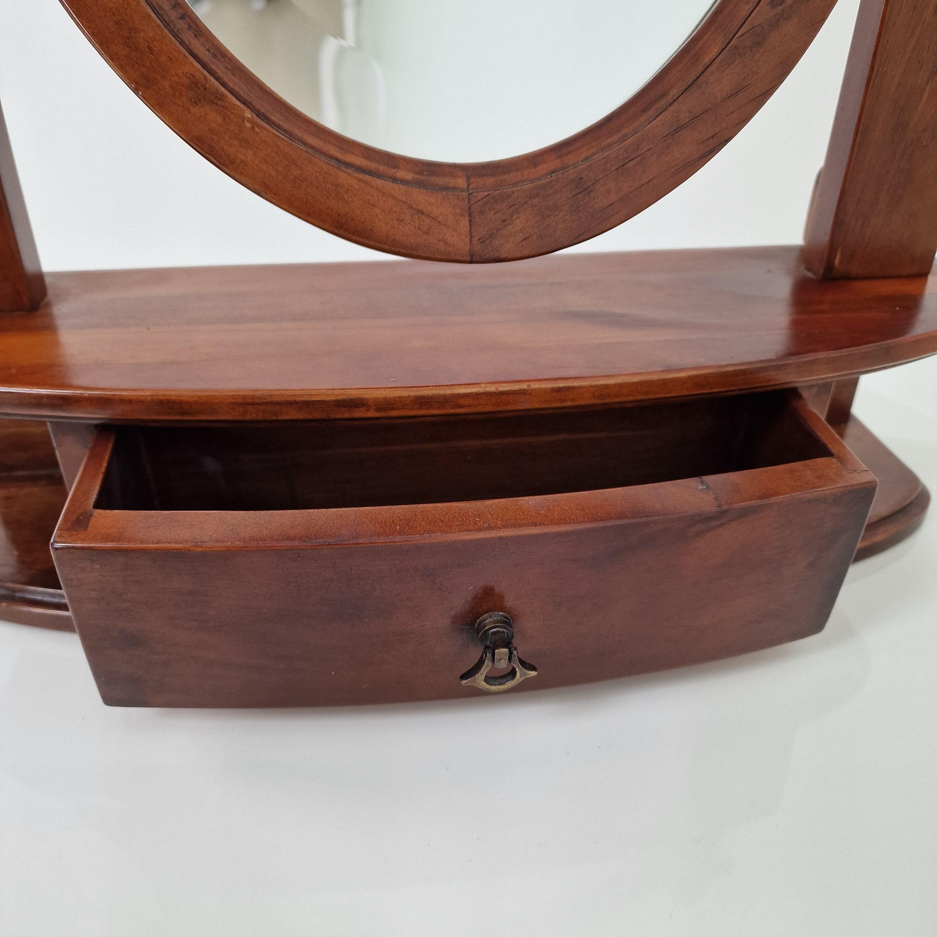 Charming French Wooden Vanity Table with Facet Cut Mirror For Sale 4