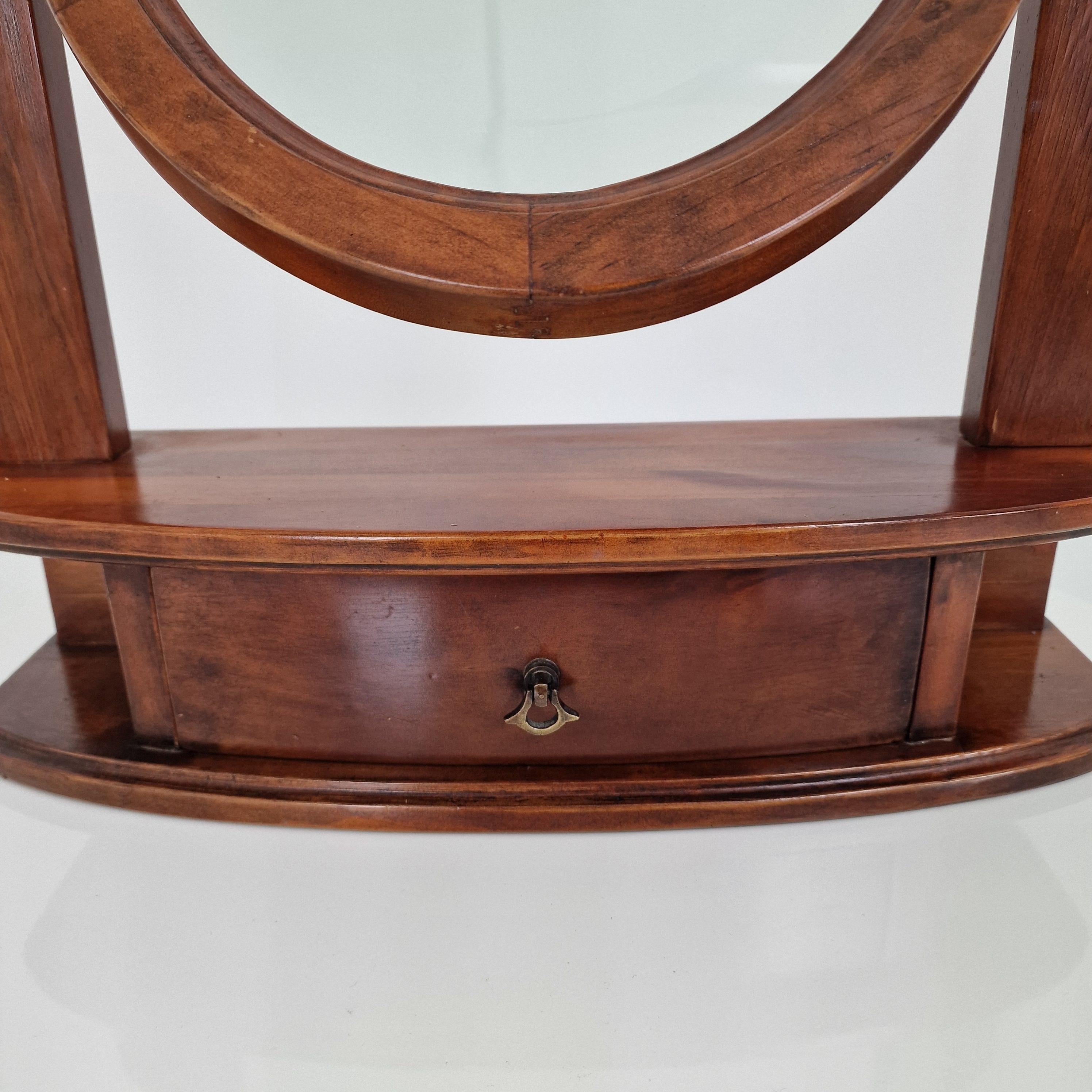 Charming French Wooden Vanity Table with Facet Cut Mirror For Sale 5