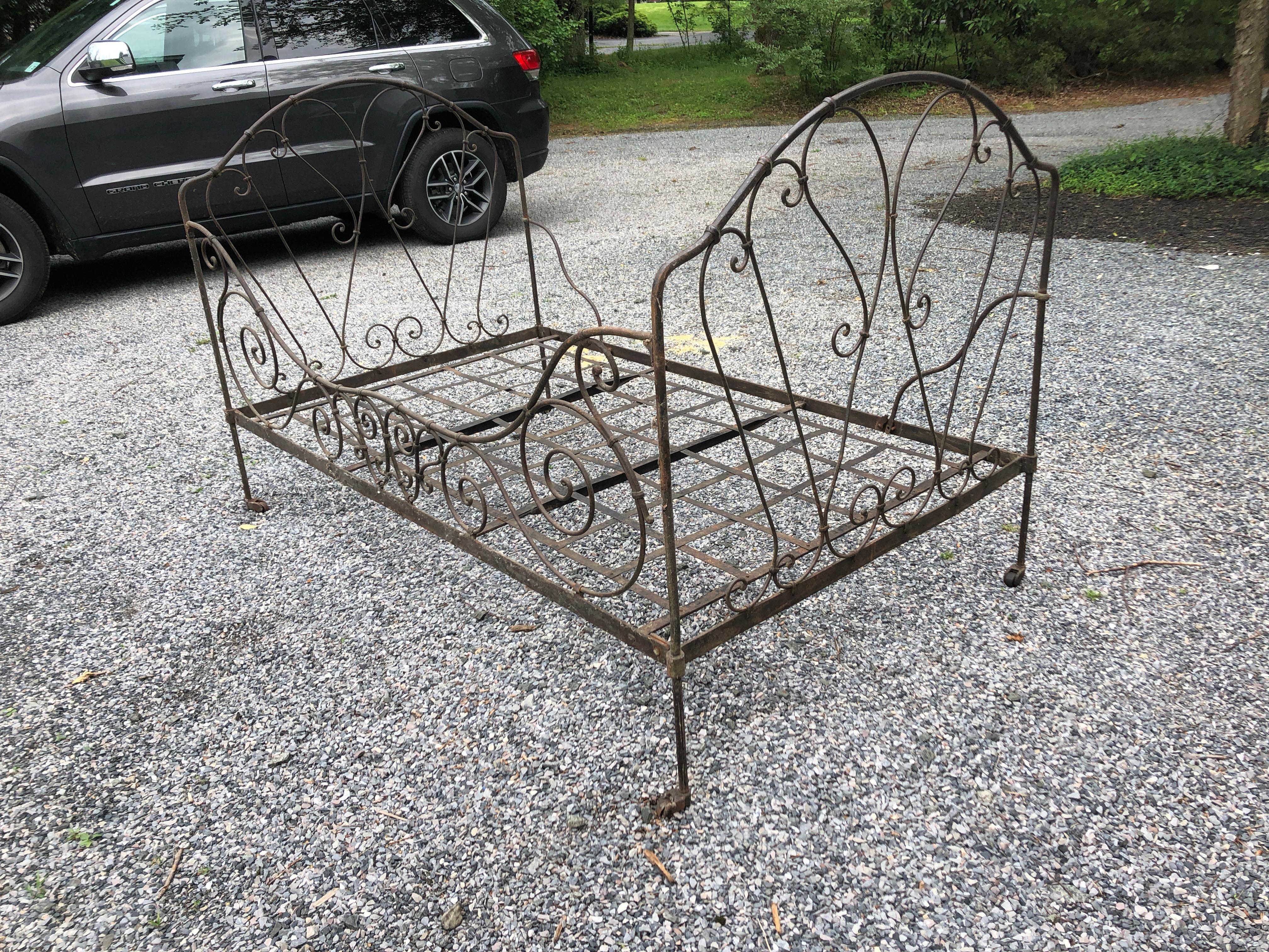 elliott designs wrought iron bed