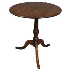 Charming George II Country Oak Wine Table with Fantastic Colour, c. 1750