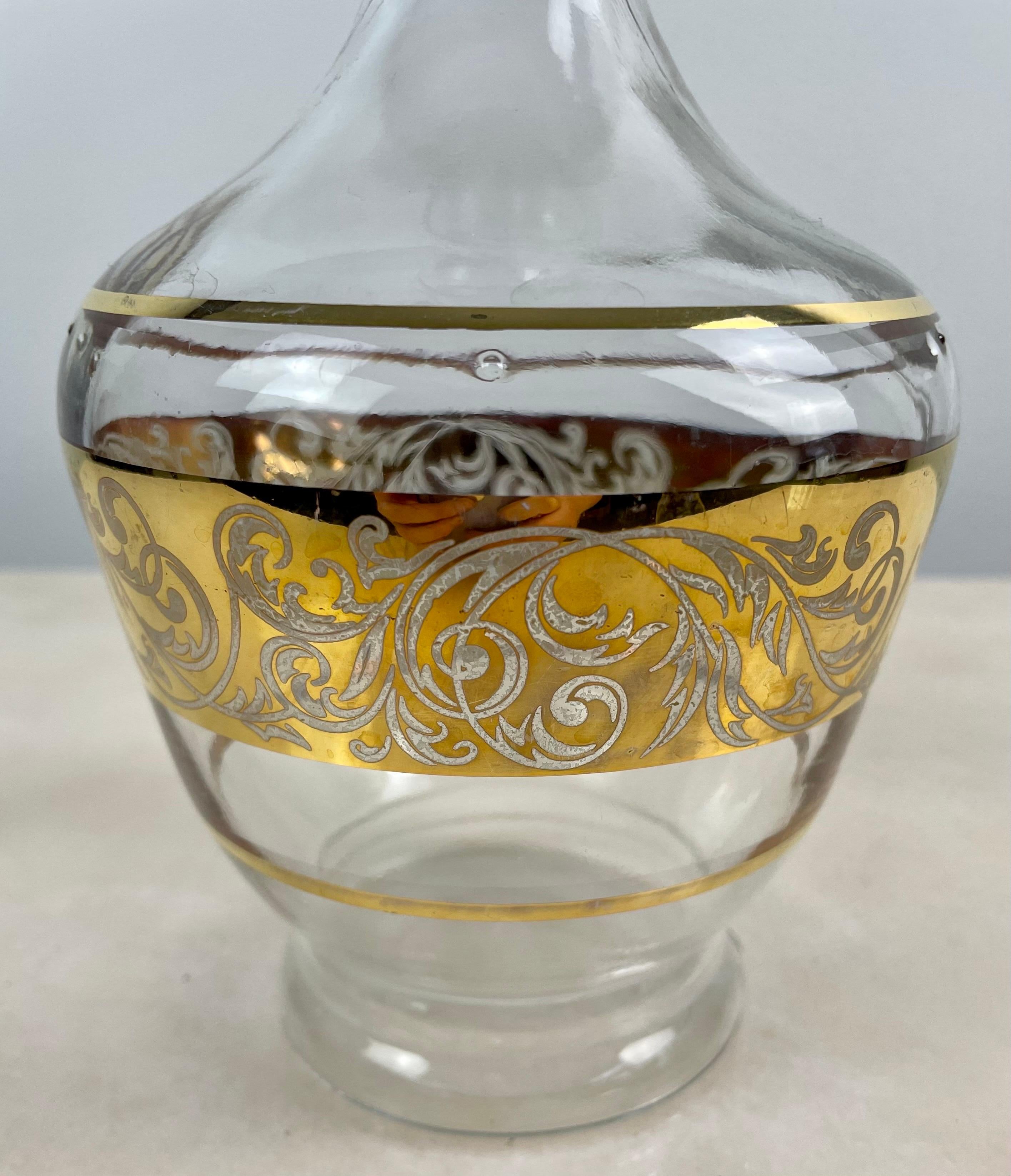 Glass Art deco decanter in gilded glass and gilded foliage bandage, 1950, France  For Sale