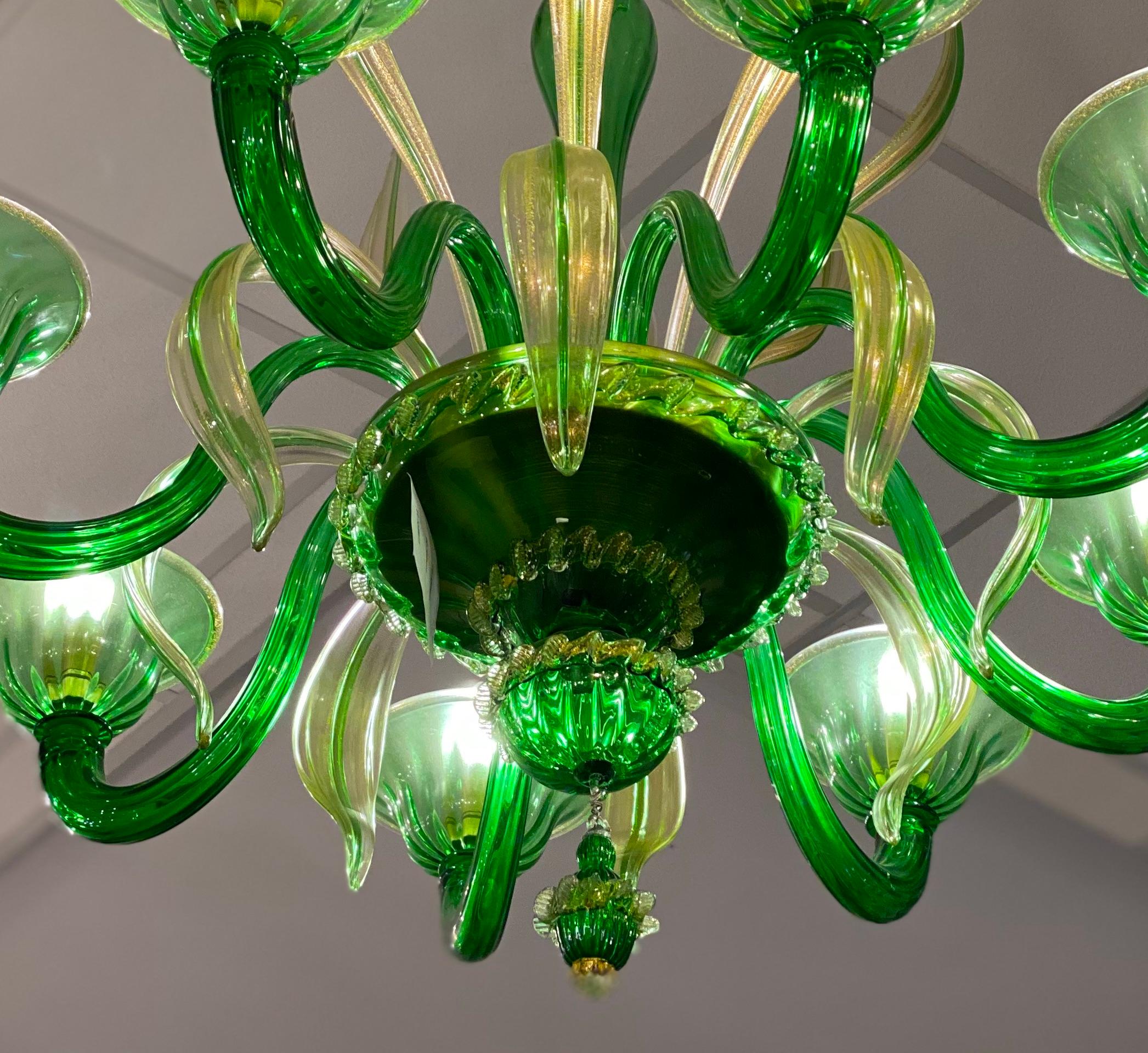 Mid-20th Century Charming Green Murano Glass Chandelier, Venice, 1990 For Sale