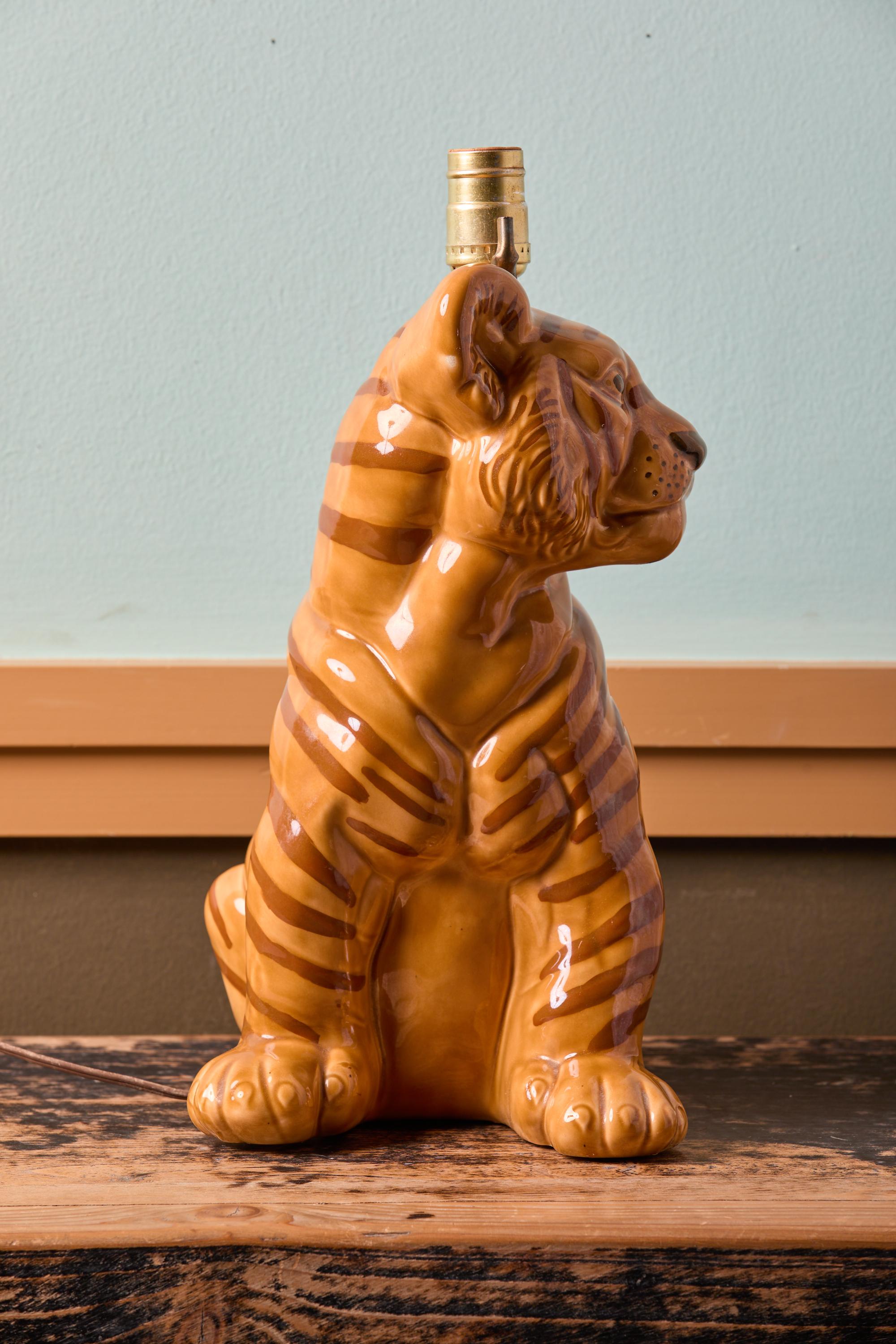 Late 20th Century Charming Hand-Made and Hand-Painted Tiger Lamp For Sale